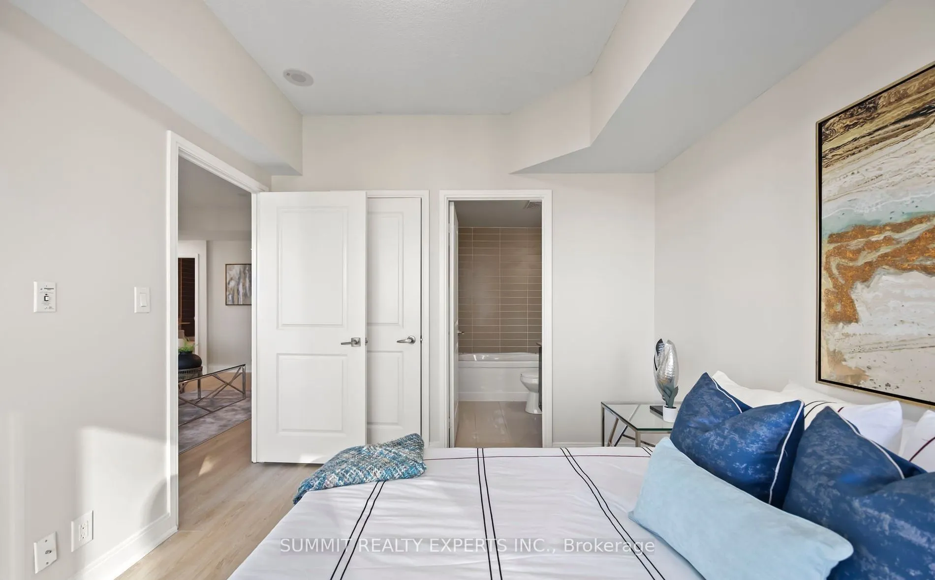 60 Absolute Avenue, #1901