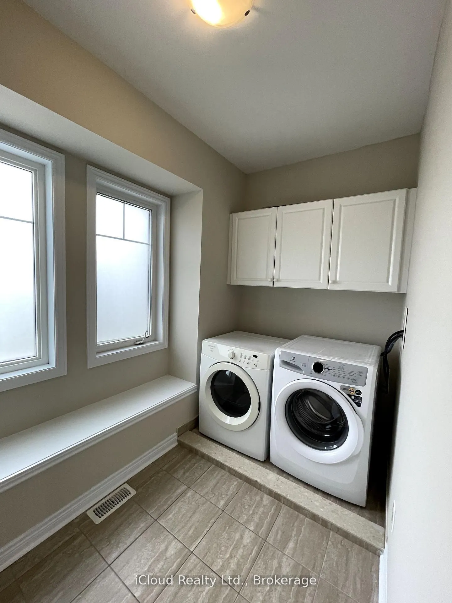 109 Kaitting Trail Trail