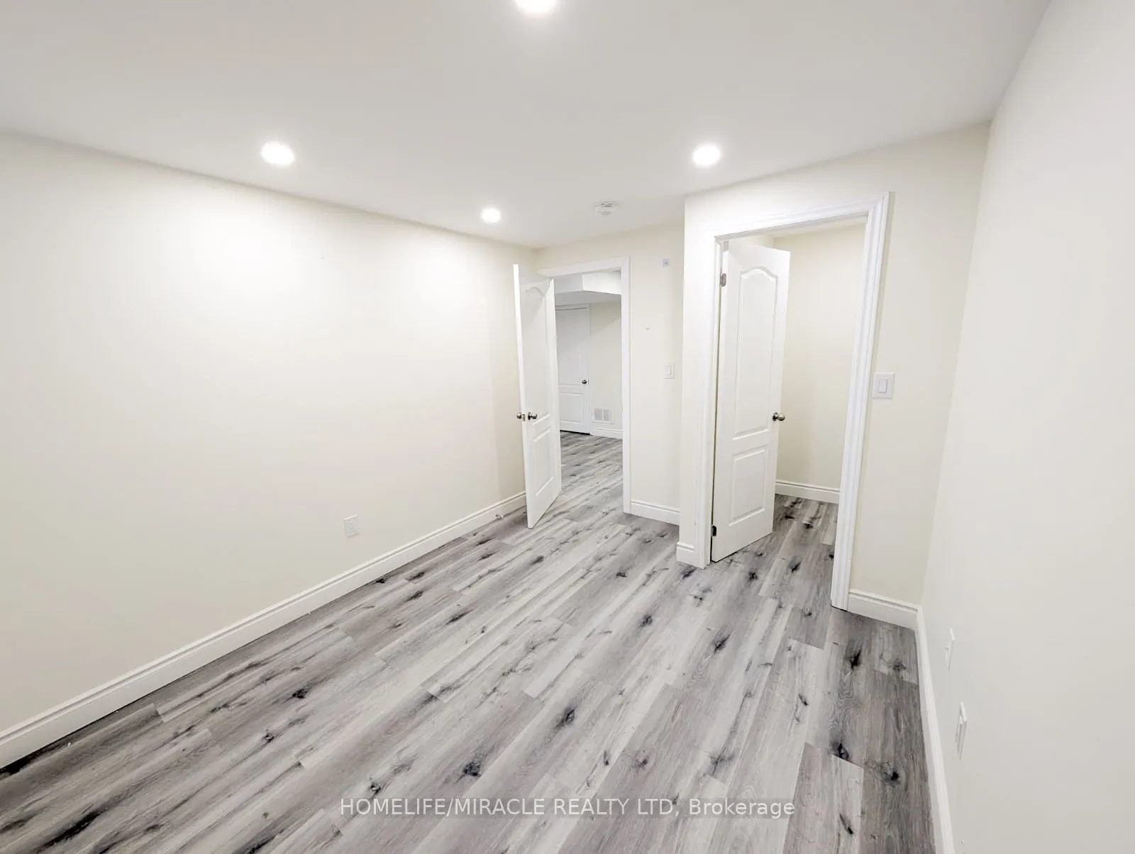 37 Calm Waters Crescent