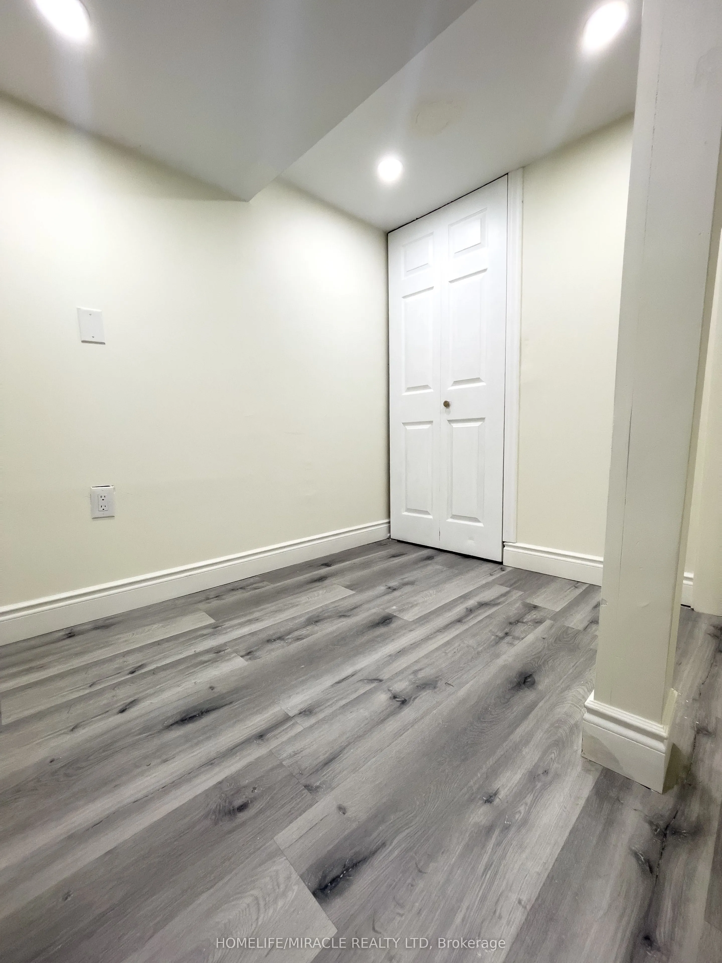 37 Calm Waters Crescent