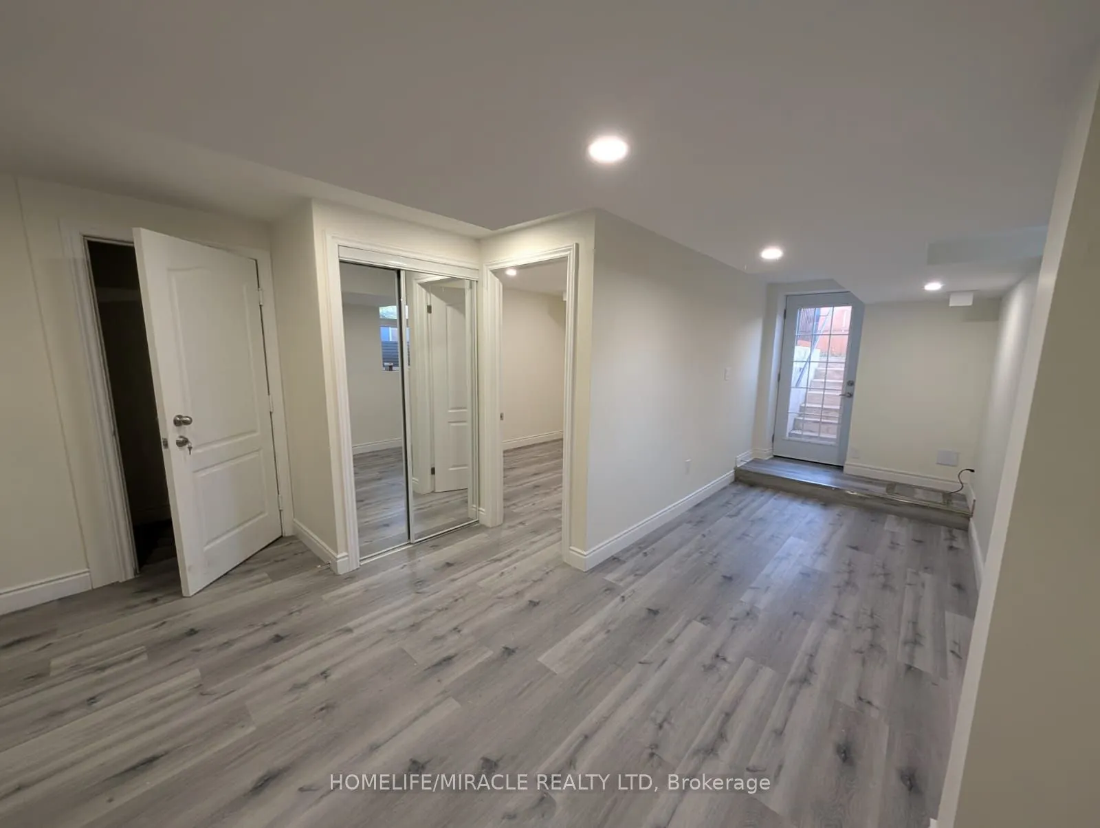 37 Calm Waters Crescent