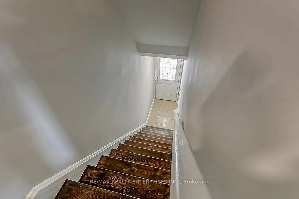 2386 Munn's Avenue E, #E