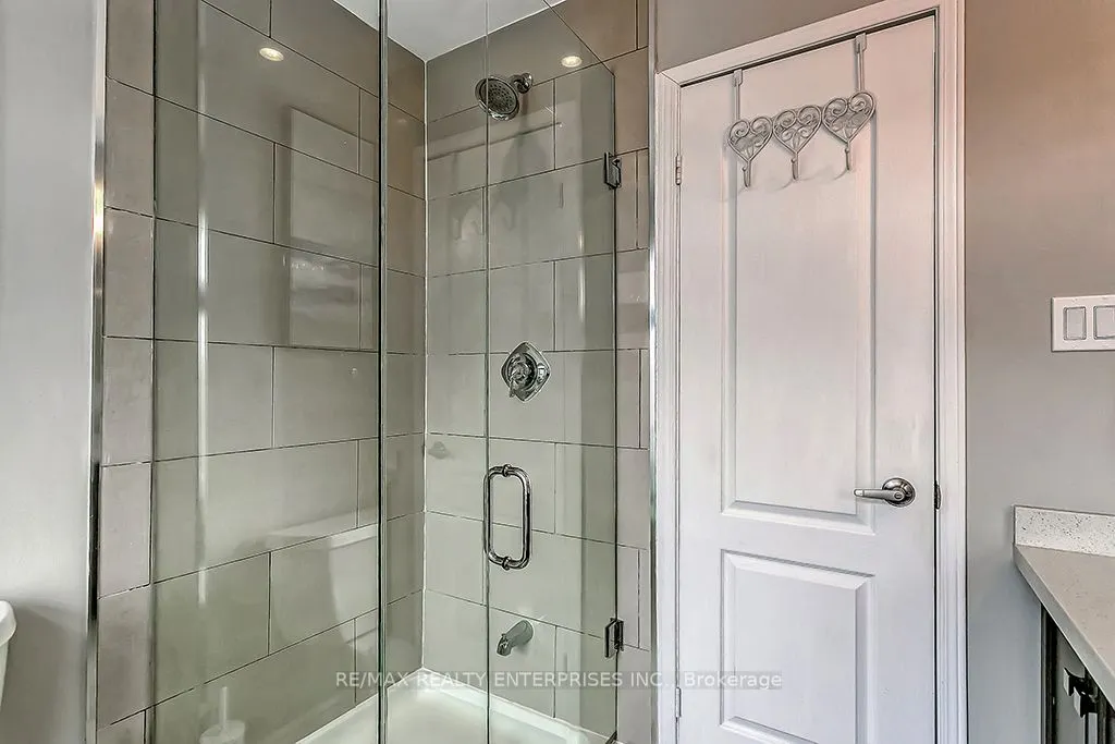 2386 Munn's Avenue E, #E