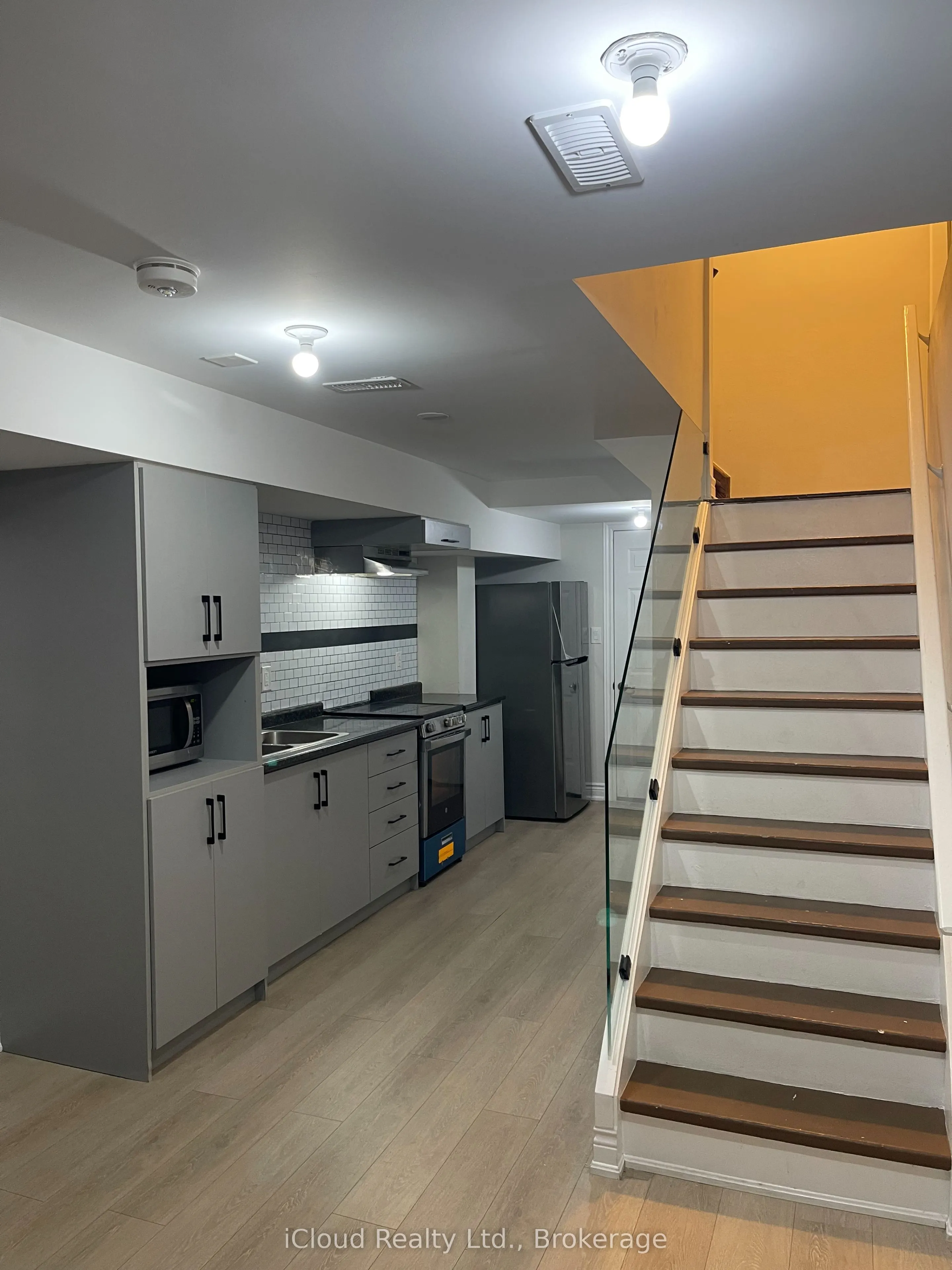 109 Kaitting Trail S, #Basement