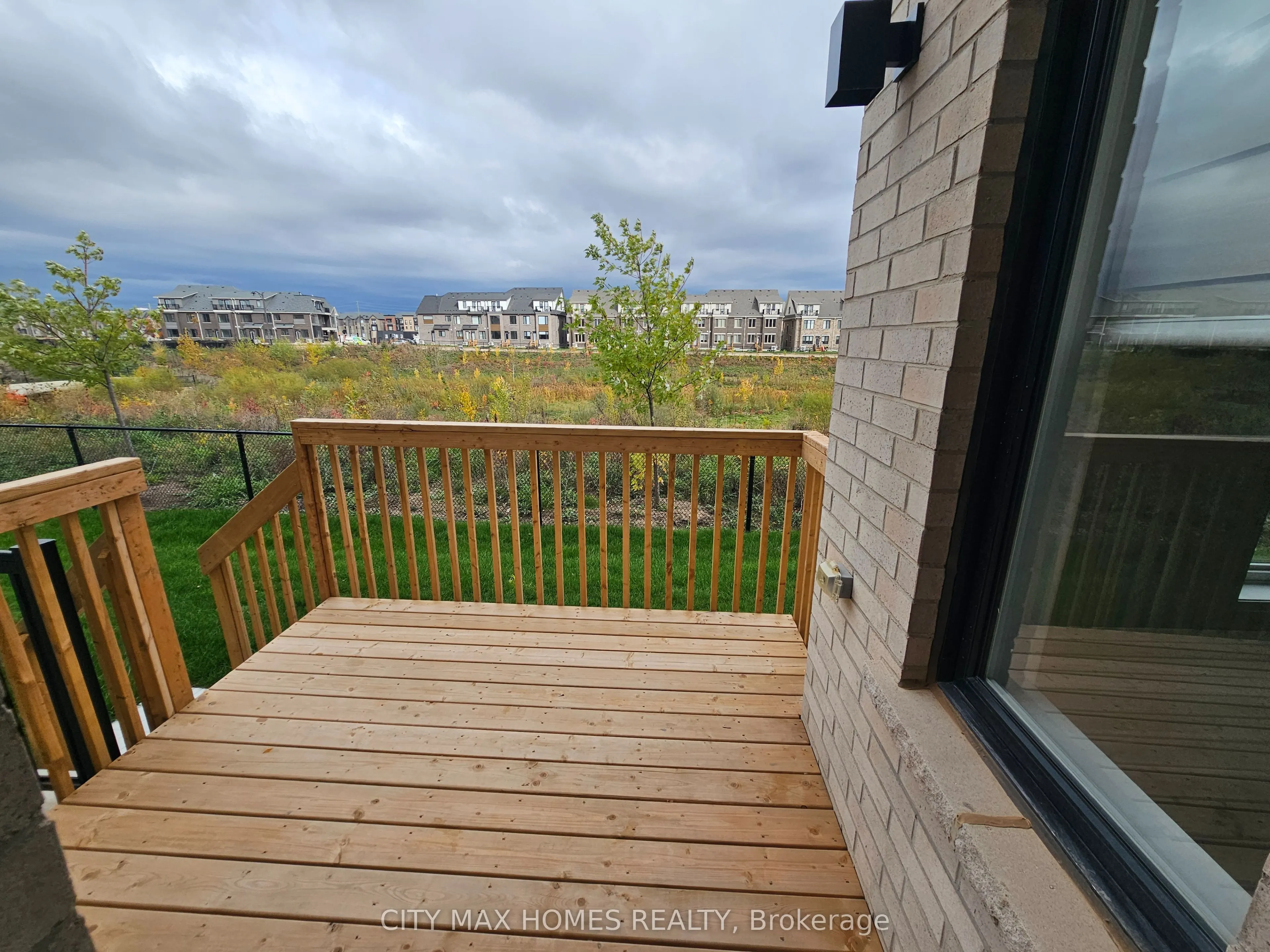 3240 Mariner Passage