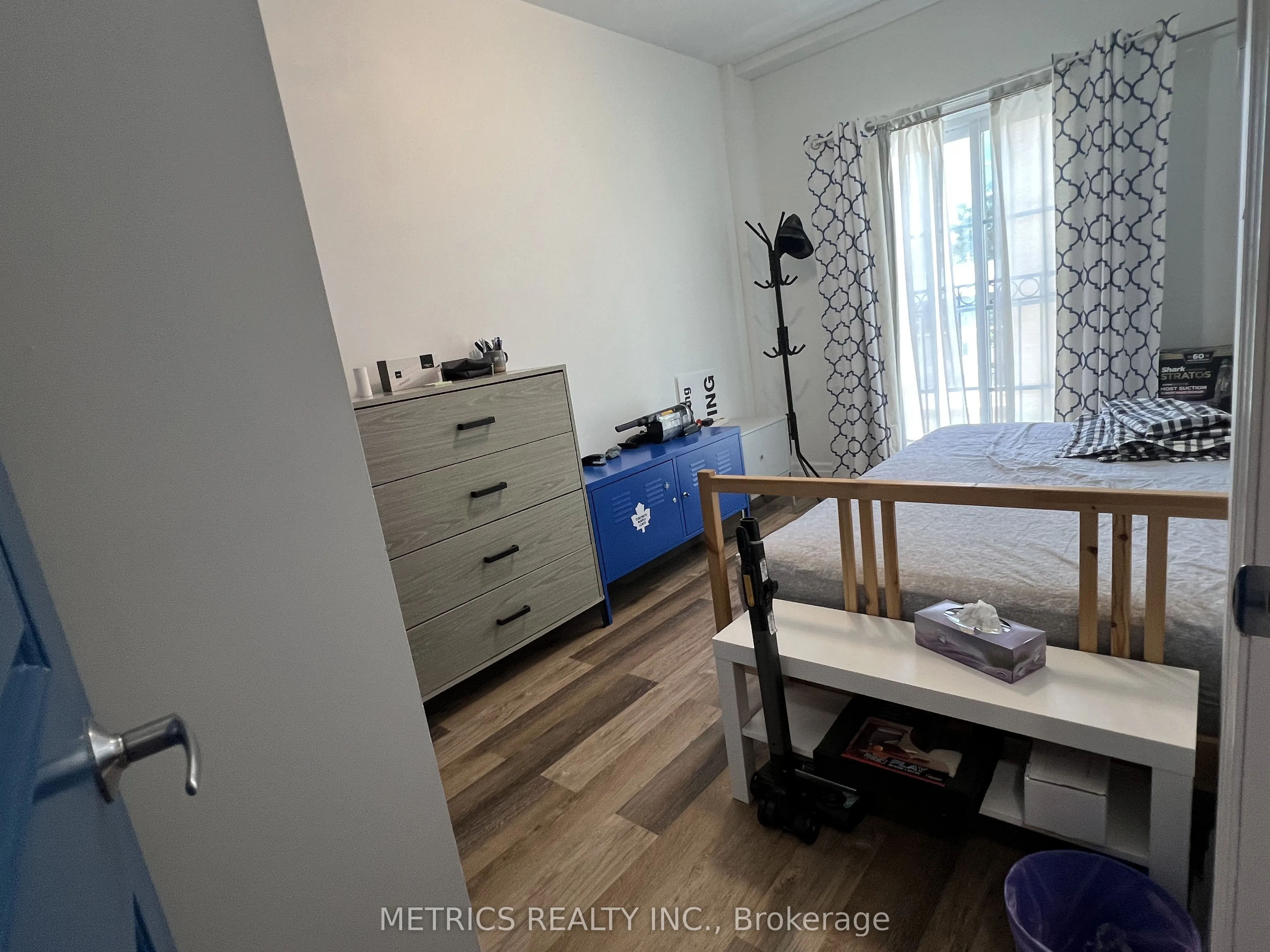 459 Kerr Street, #201