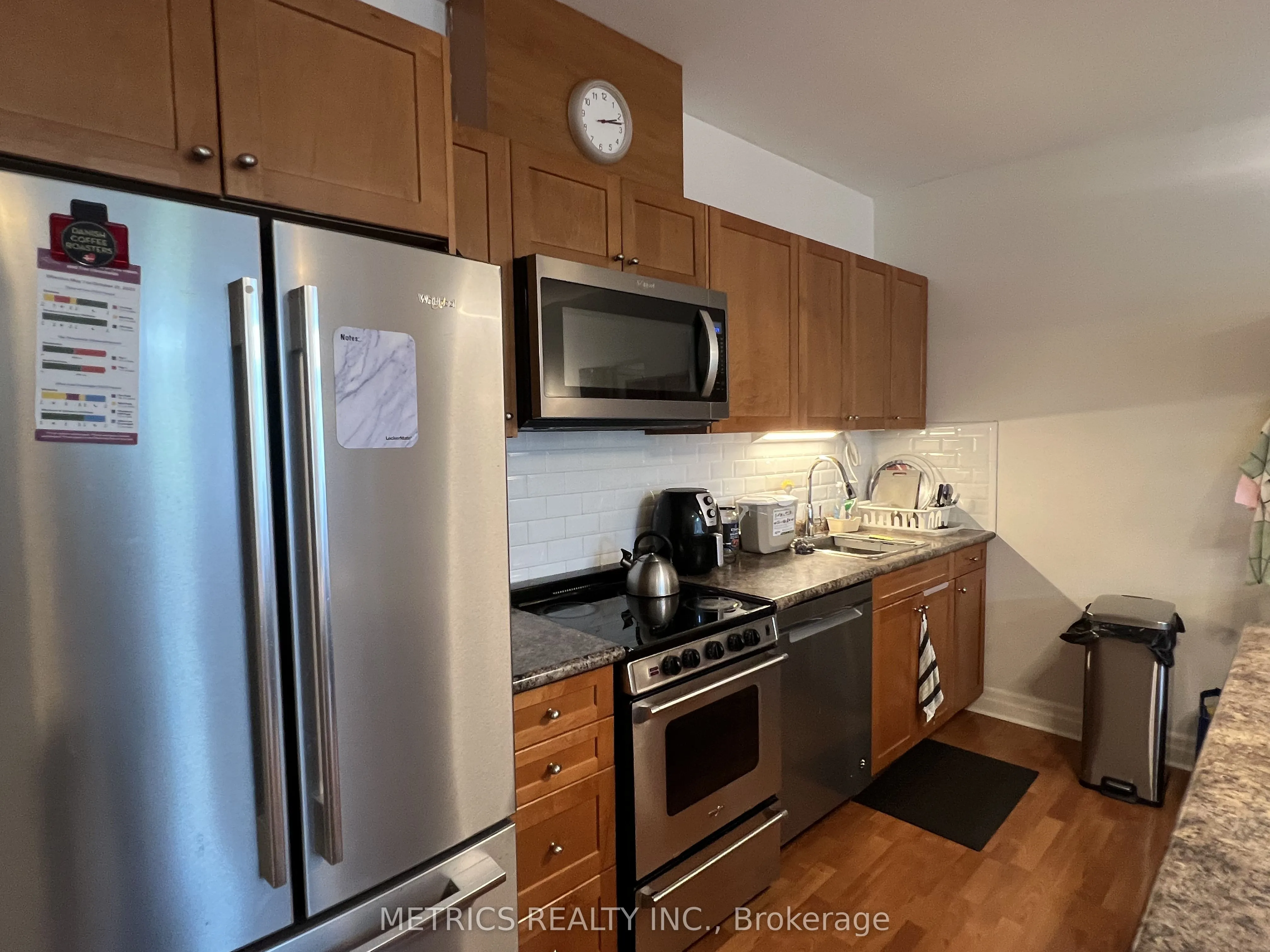 459 Kerr Street, #201