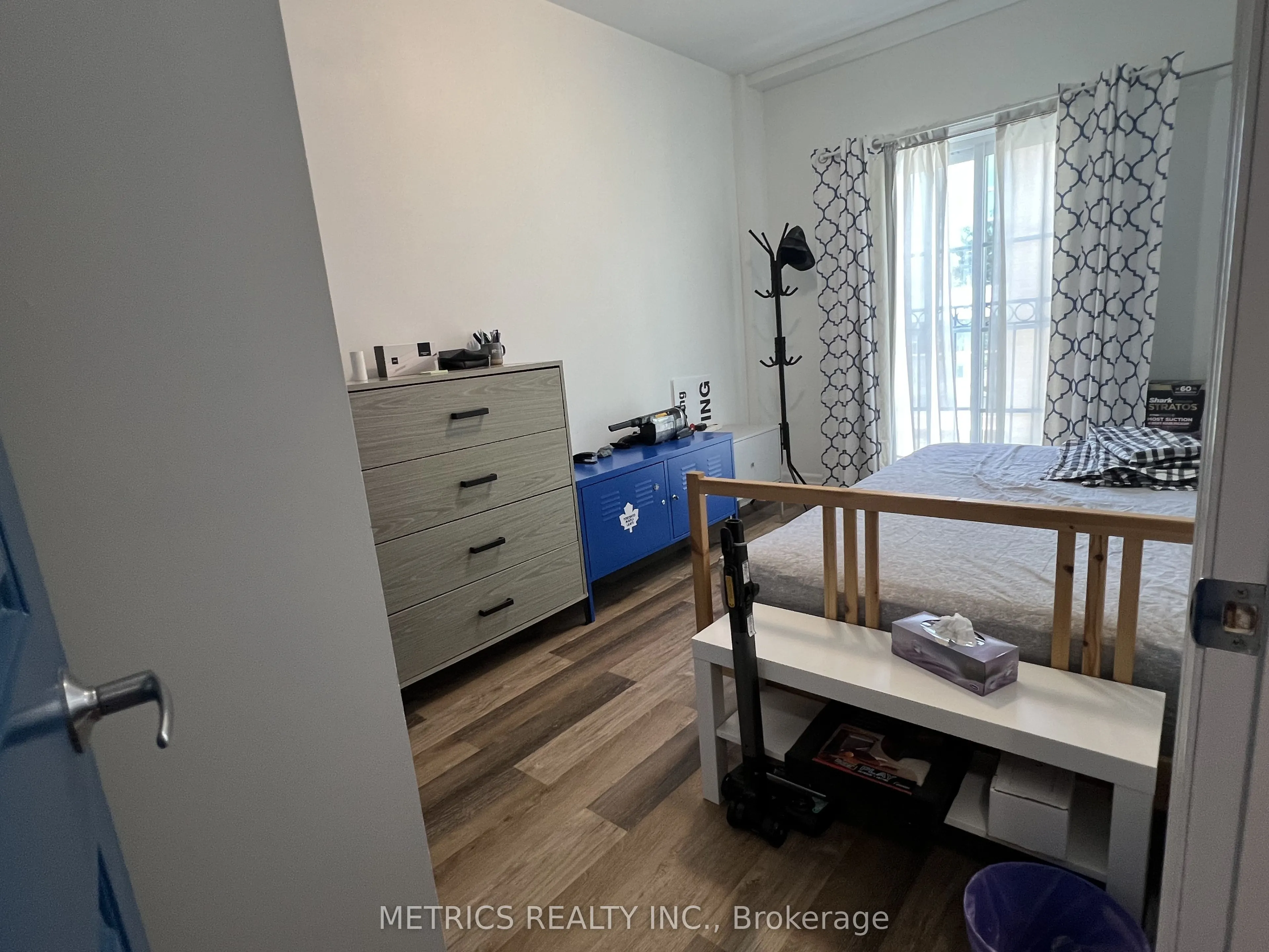 459 Kerr Street, #201