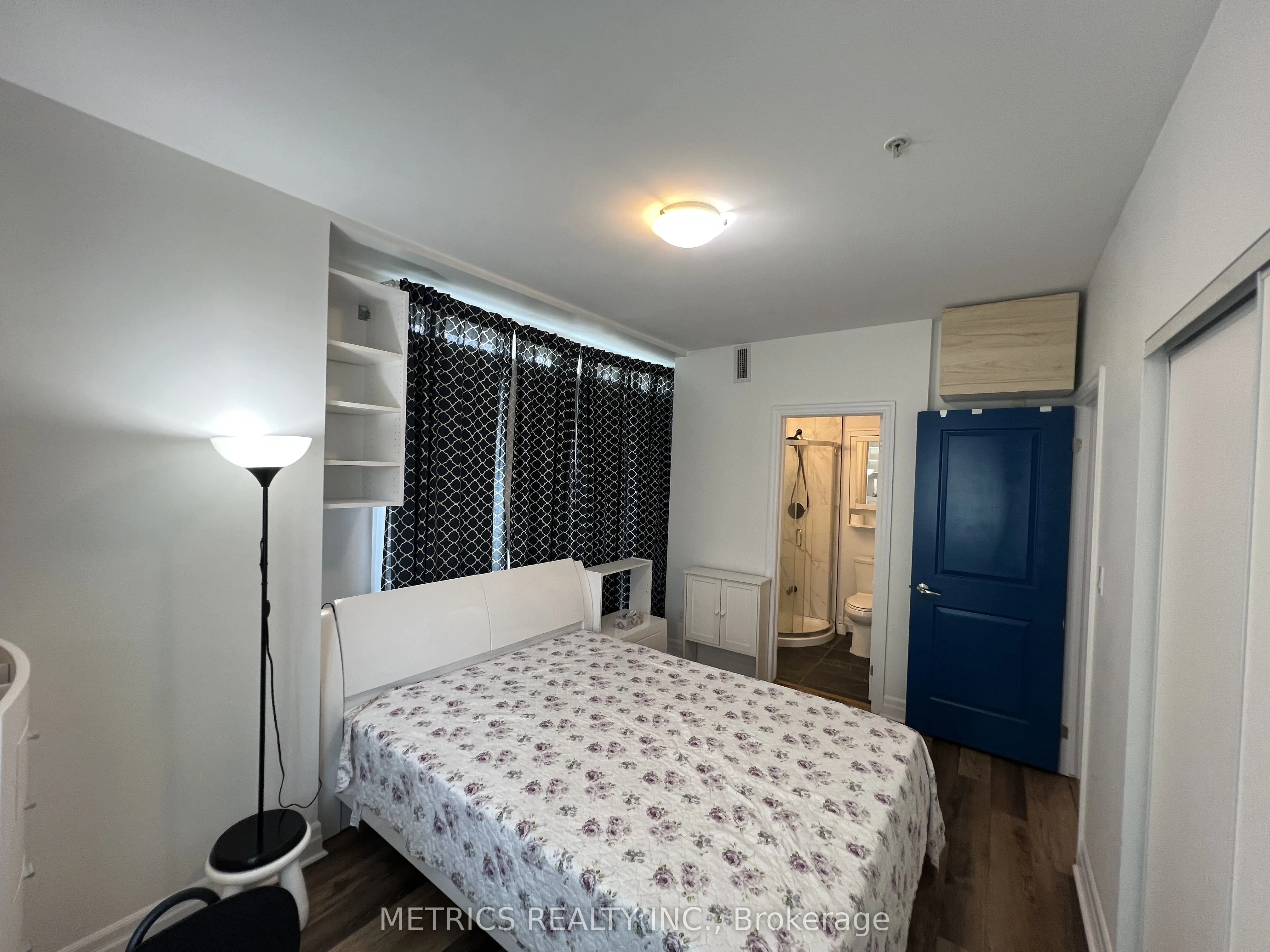 459 Kerr Street, #201