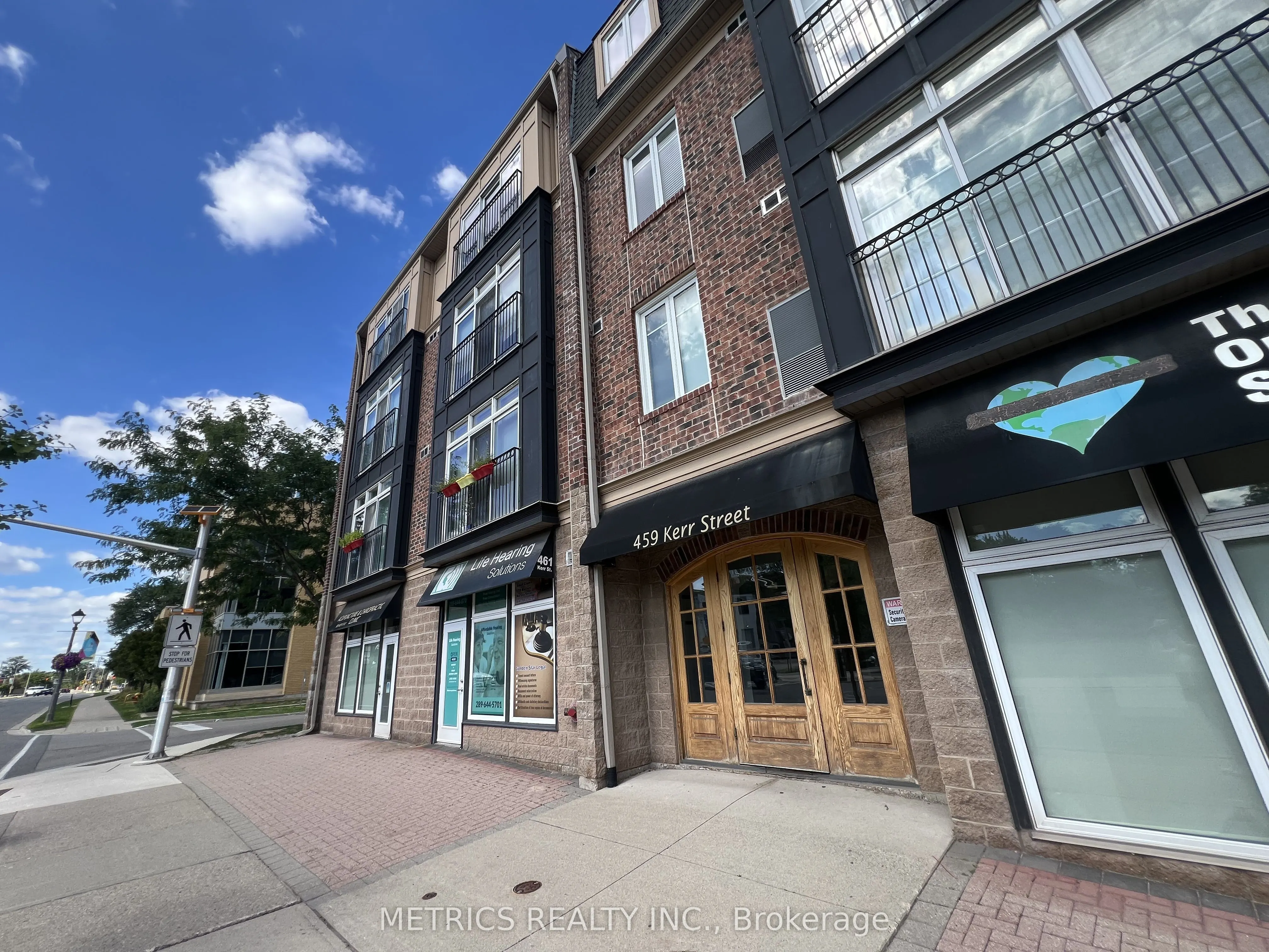 459 Kerr Street, #201