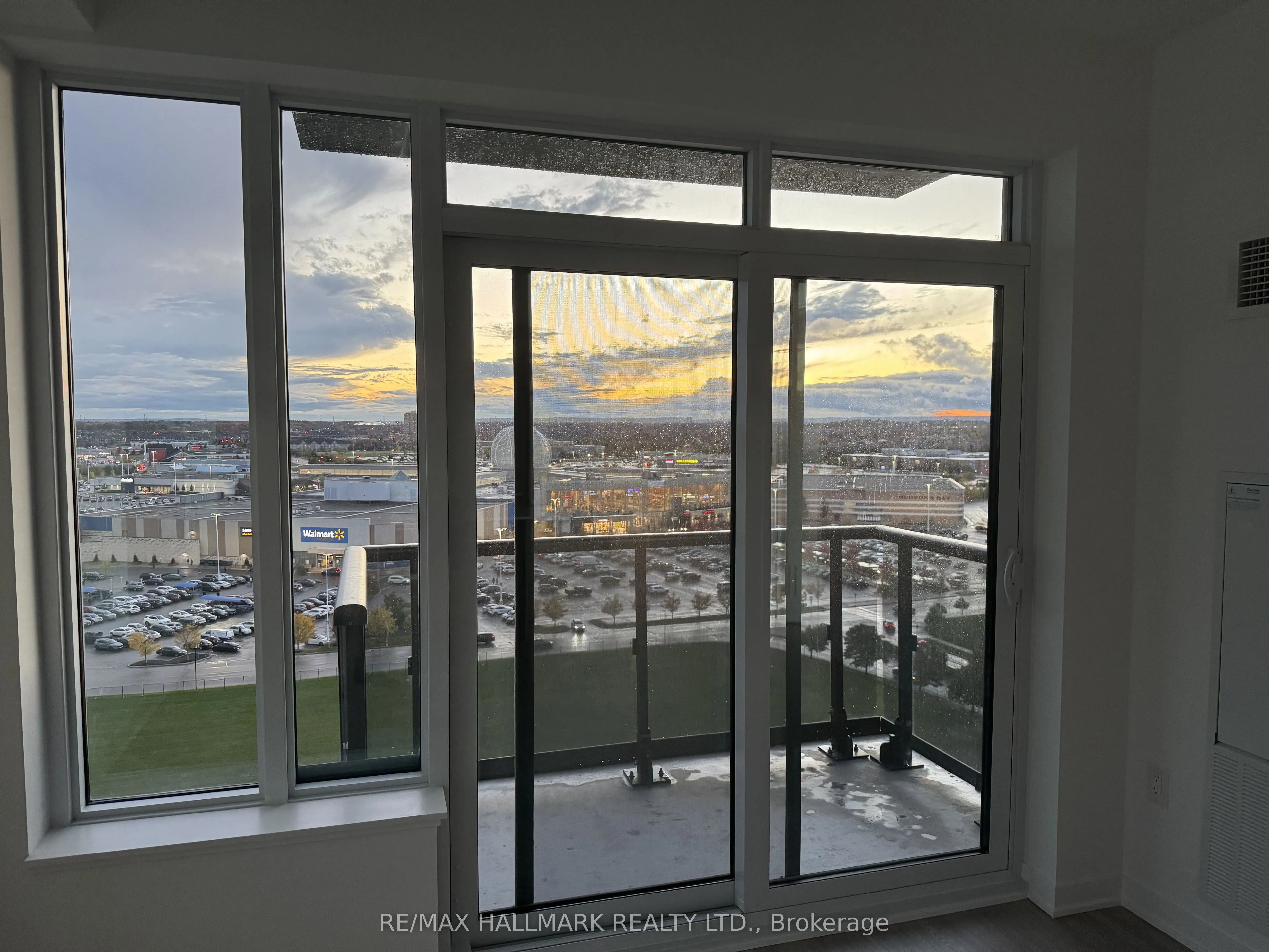 2495 Eglinton Avenue W, #1404