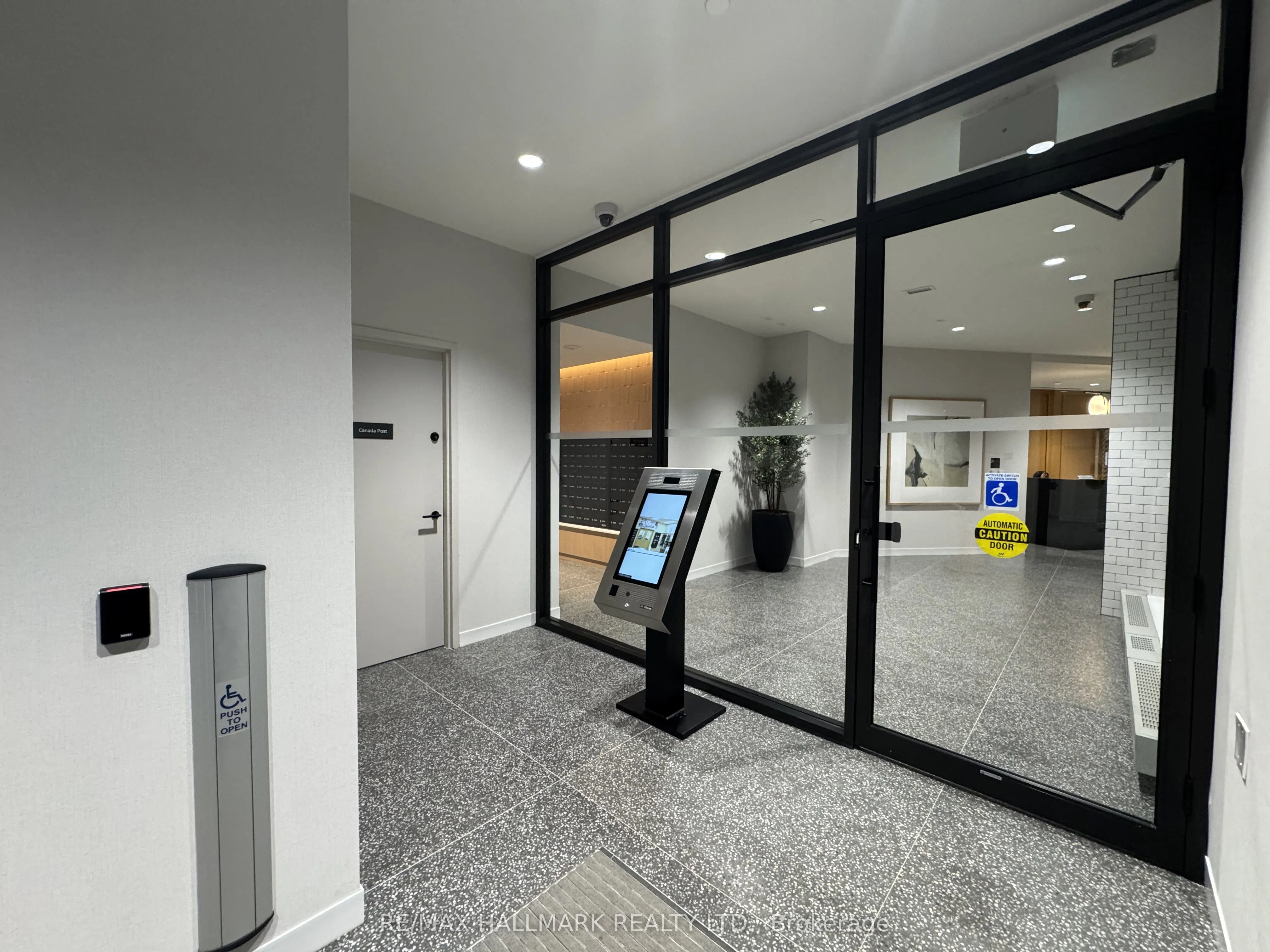 2495 Eglinton Avenue W, #1404