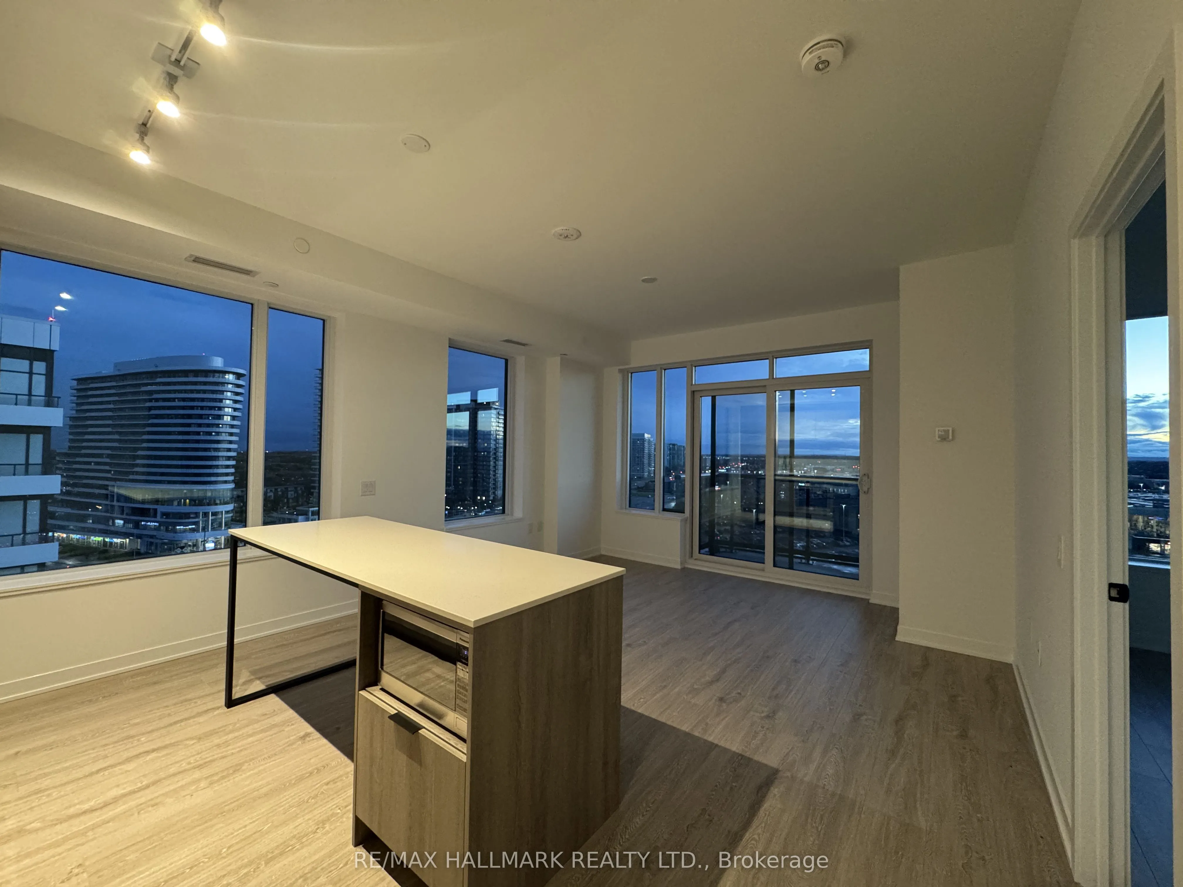 2495 Eglinton Avenue W, #1404