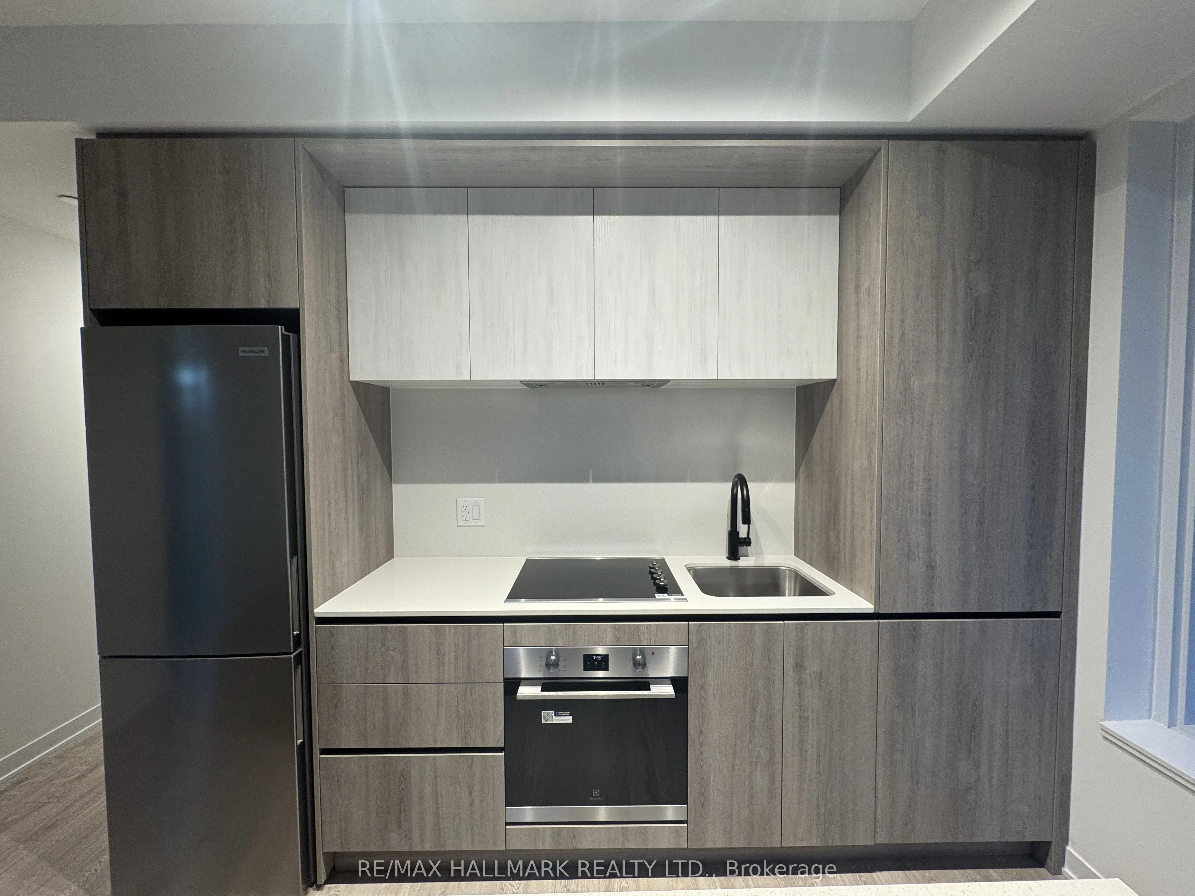 2495 Eglinton Avenue W, #1404