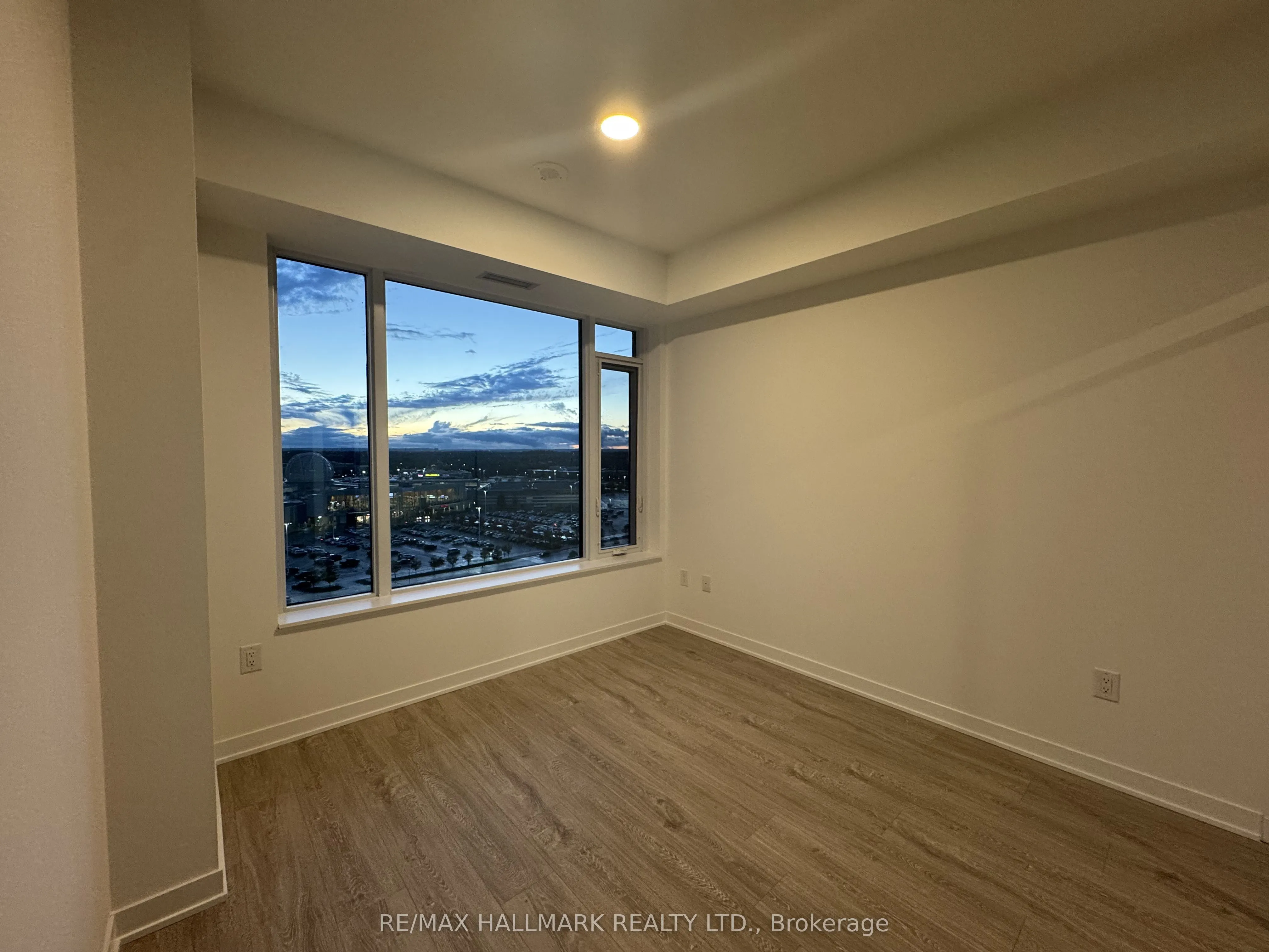 2495 Eglinton Avenue W, #1404