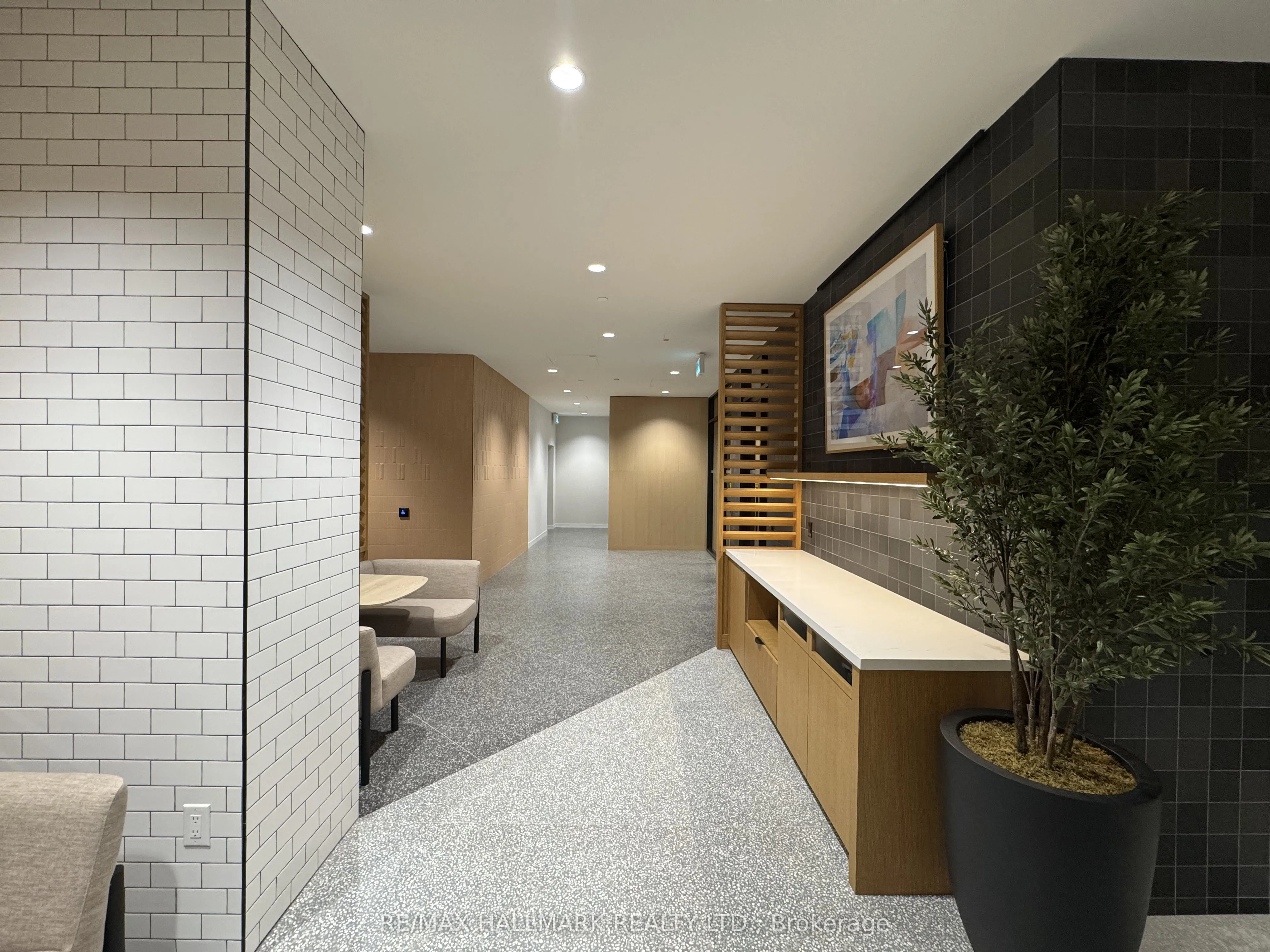 2495 Eglinton Avenue W, #1404