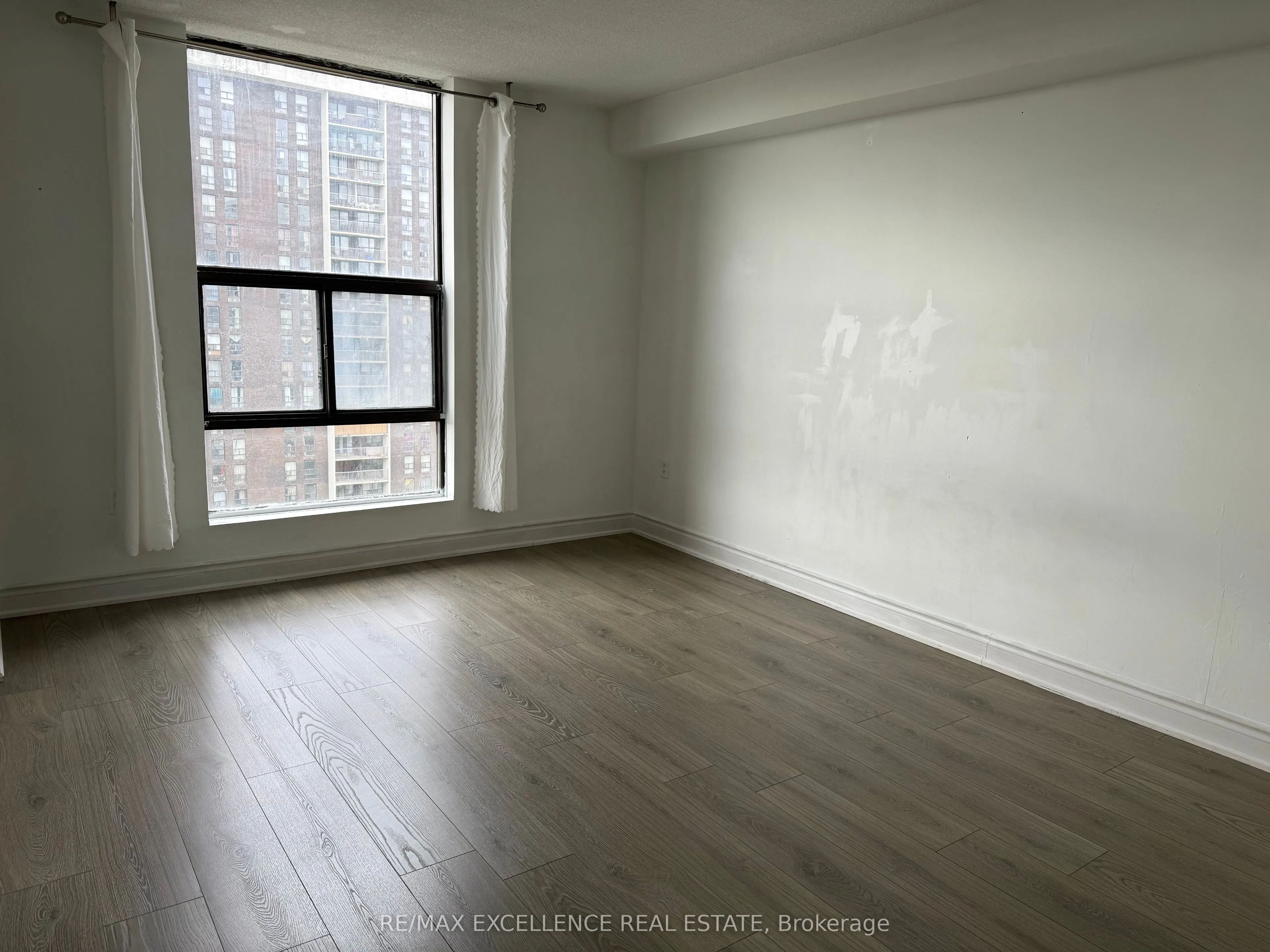 4 Kings Cross Road, #1106