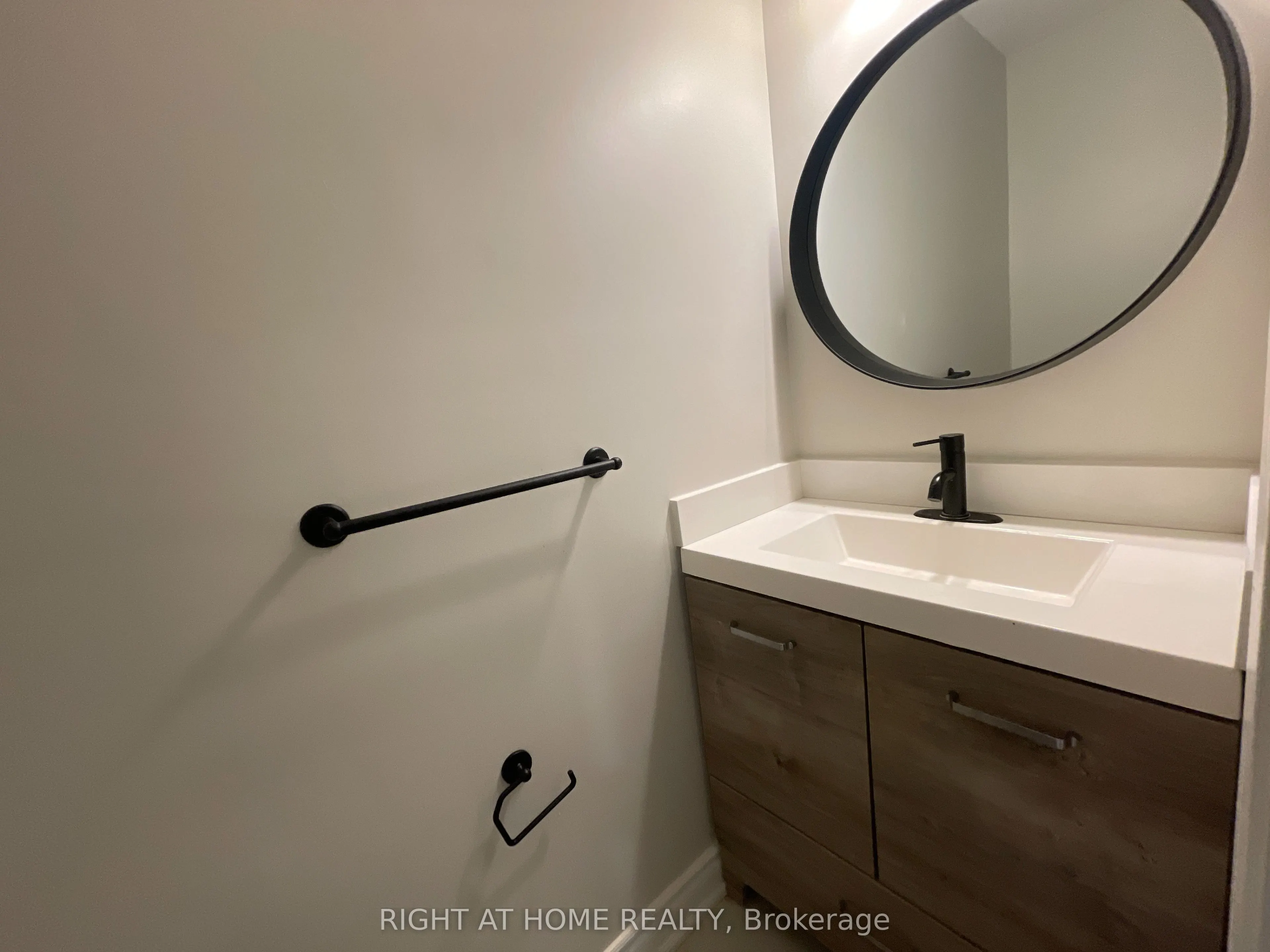 139 Riverview Street, #Upper Unit