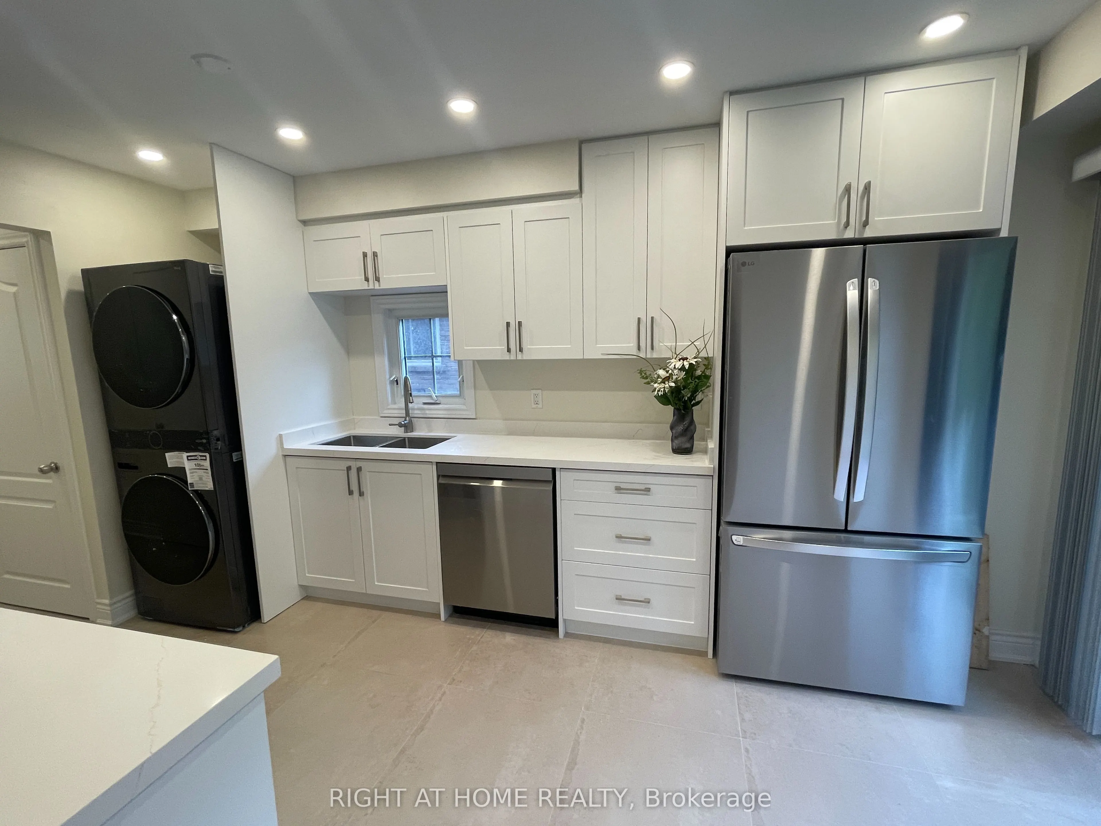 139 Riverview Street, #Upper Unit