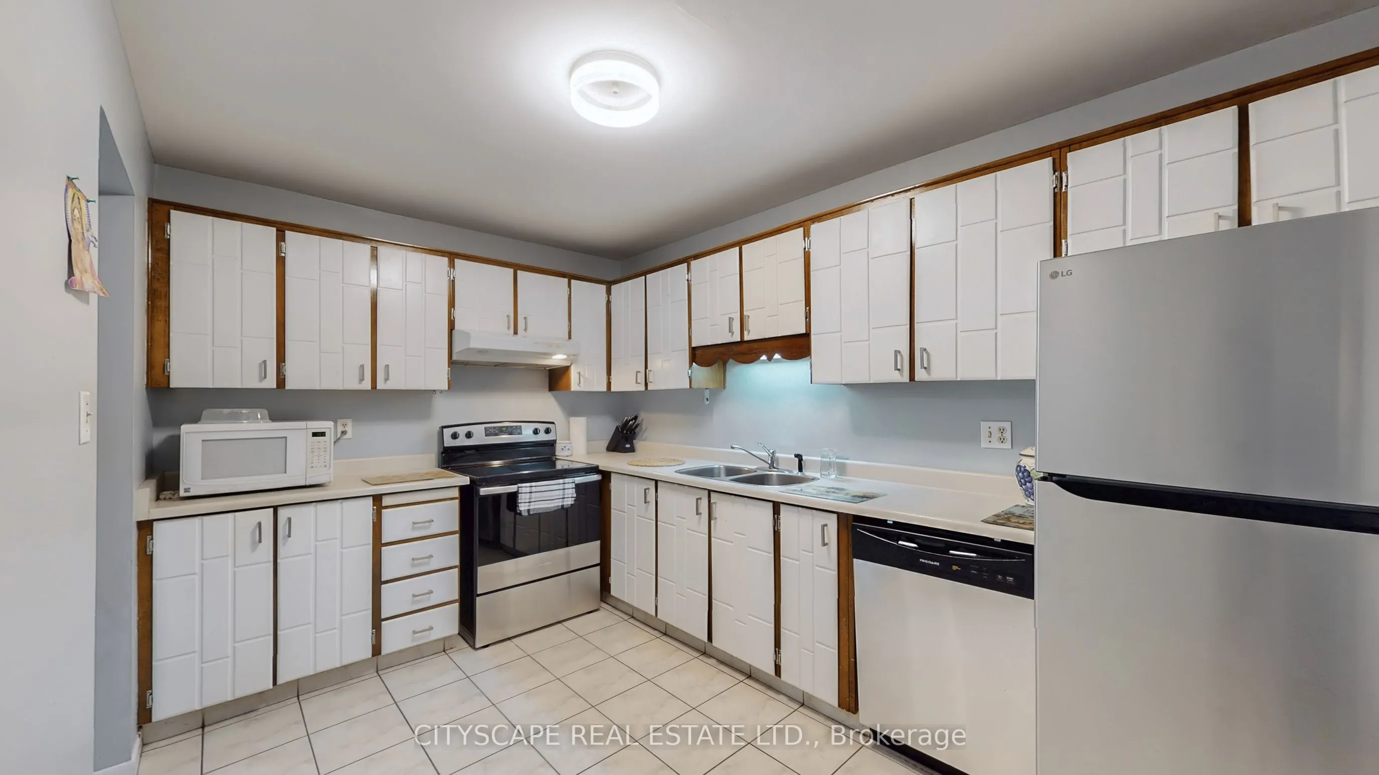 2701 Aquitaine Avenue, #6