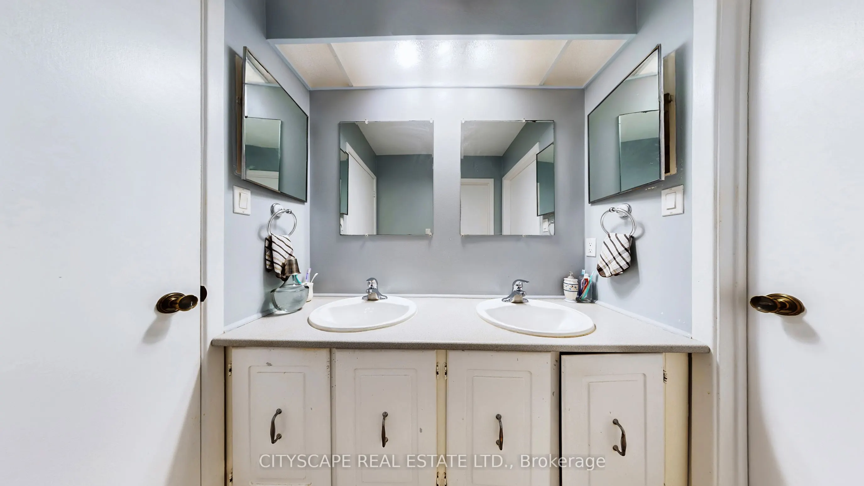 2701 Aquitaine Avenue, #6