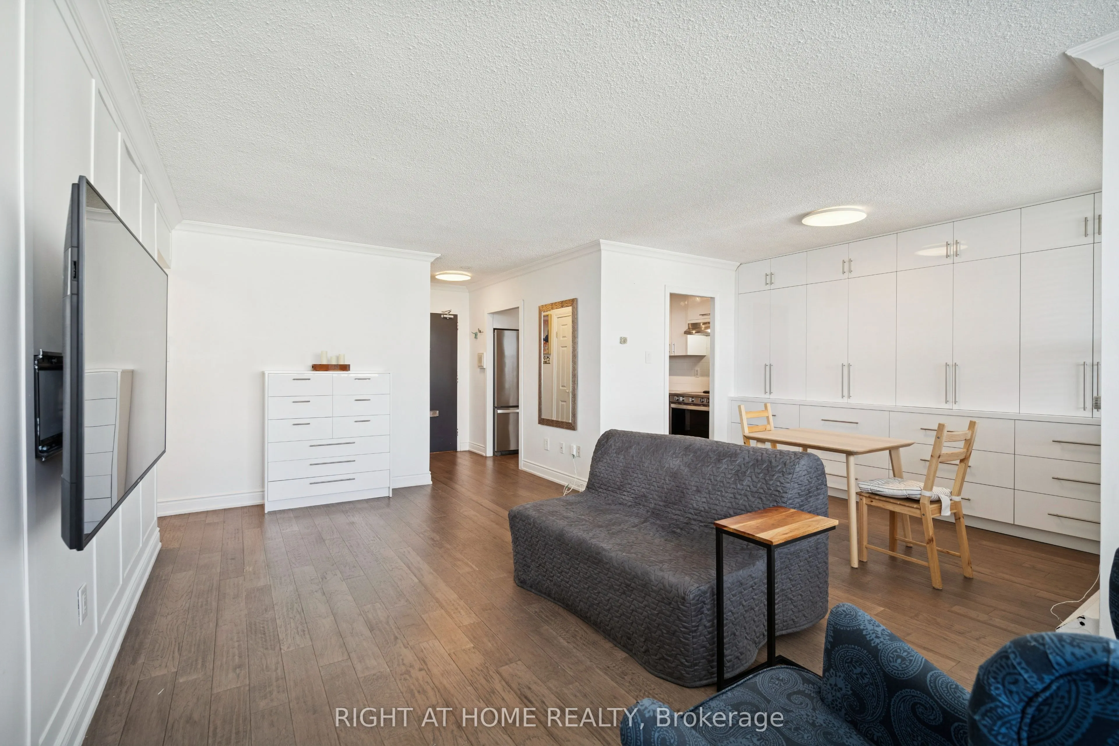 451 The West Mall, #1120