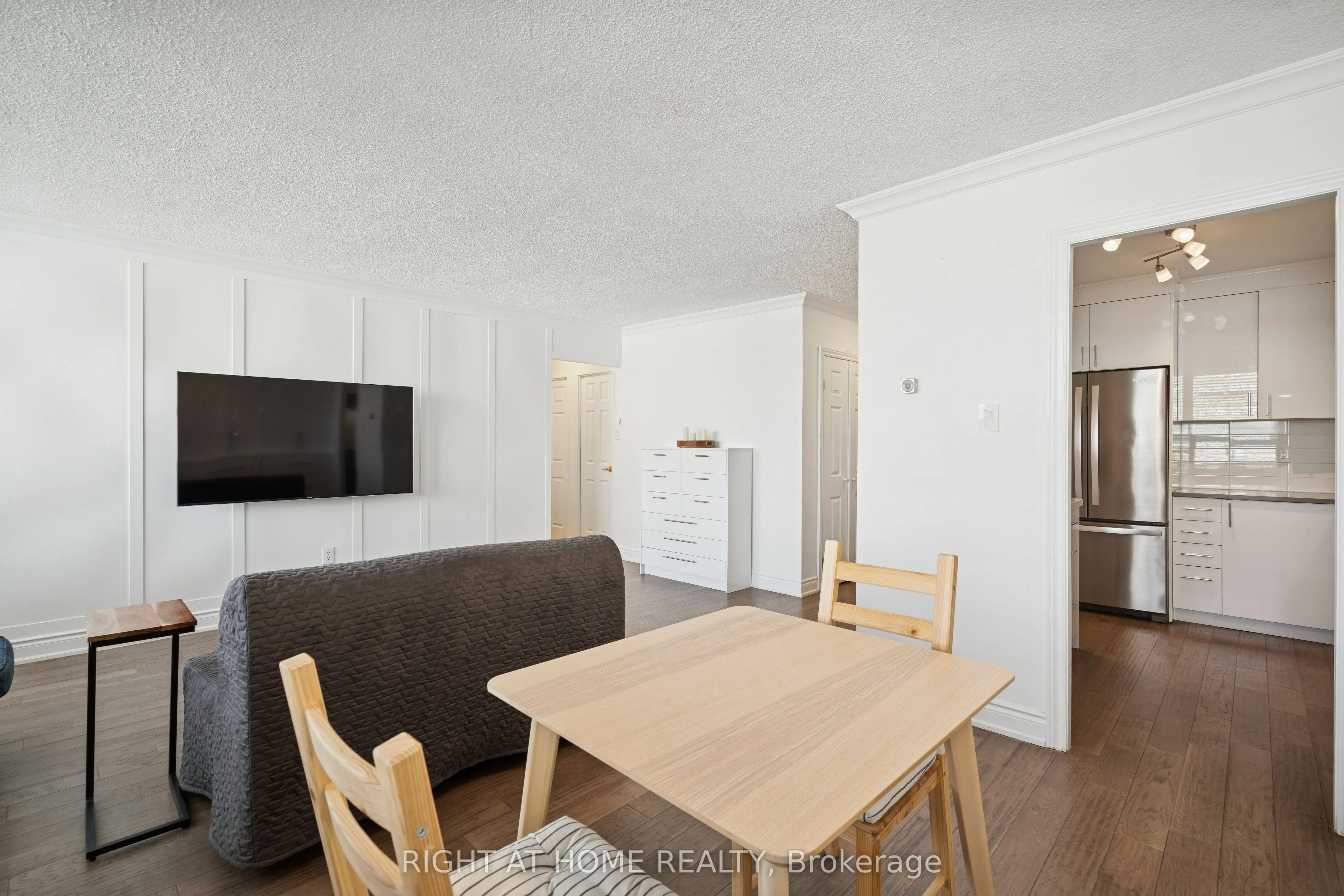 451 The West Mall, #1120