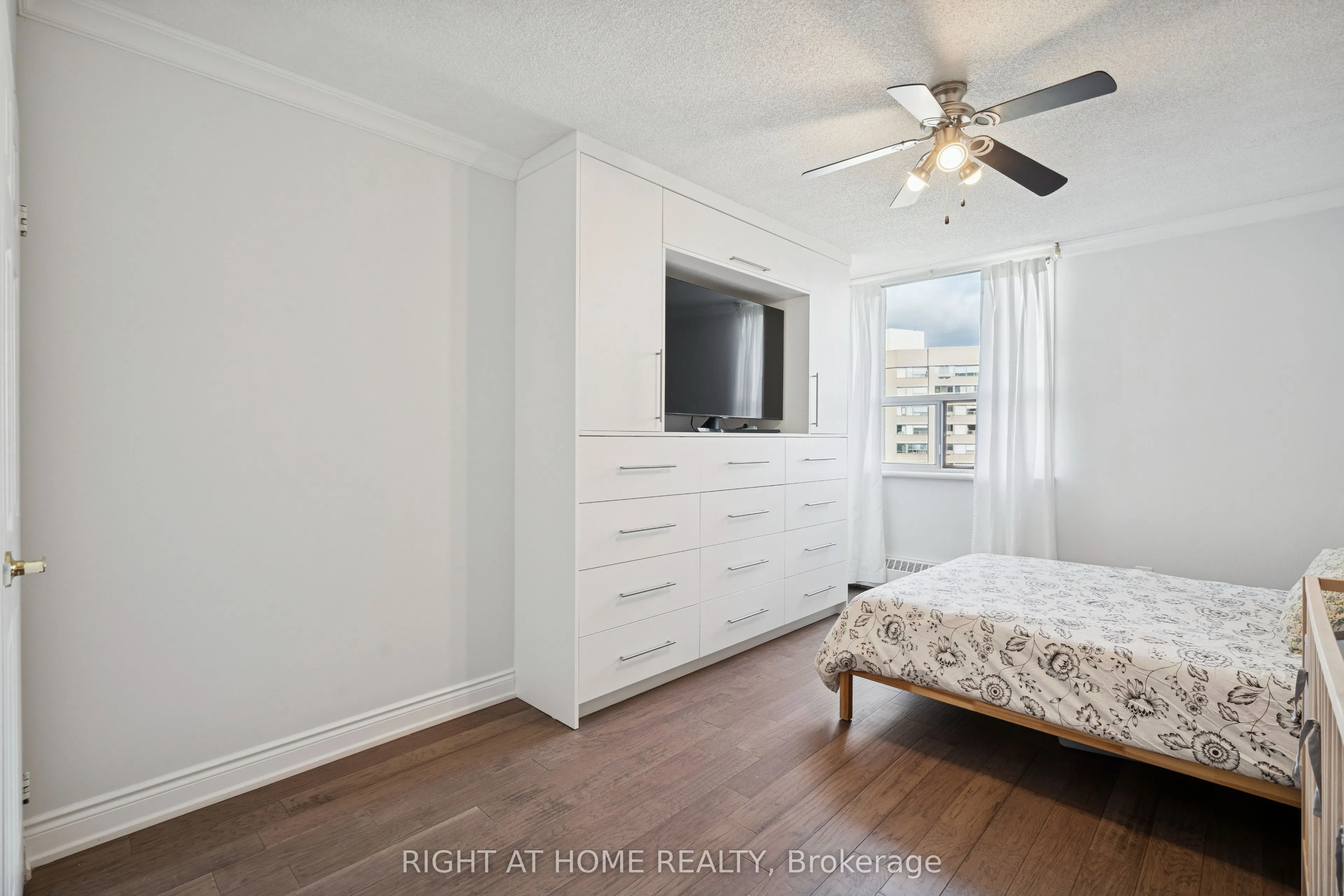 451 The West Mall, #1120