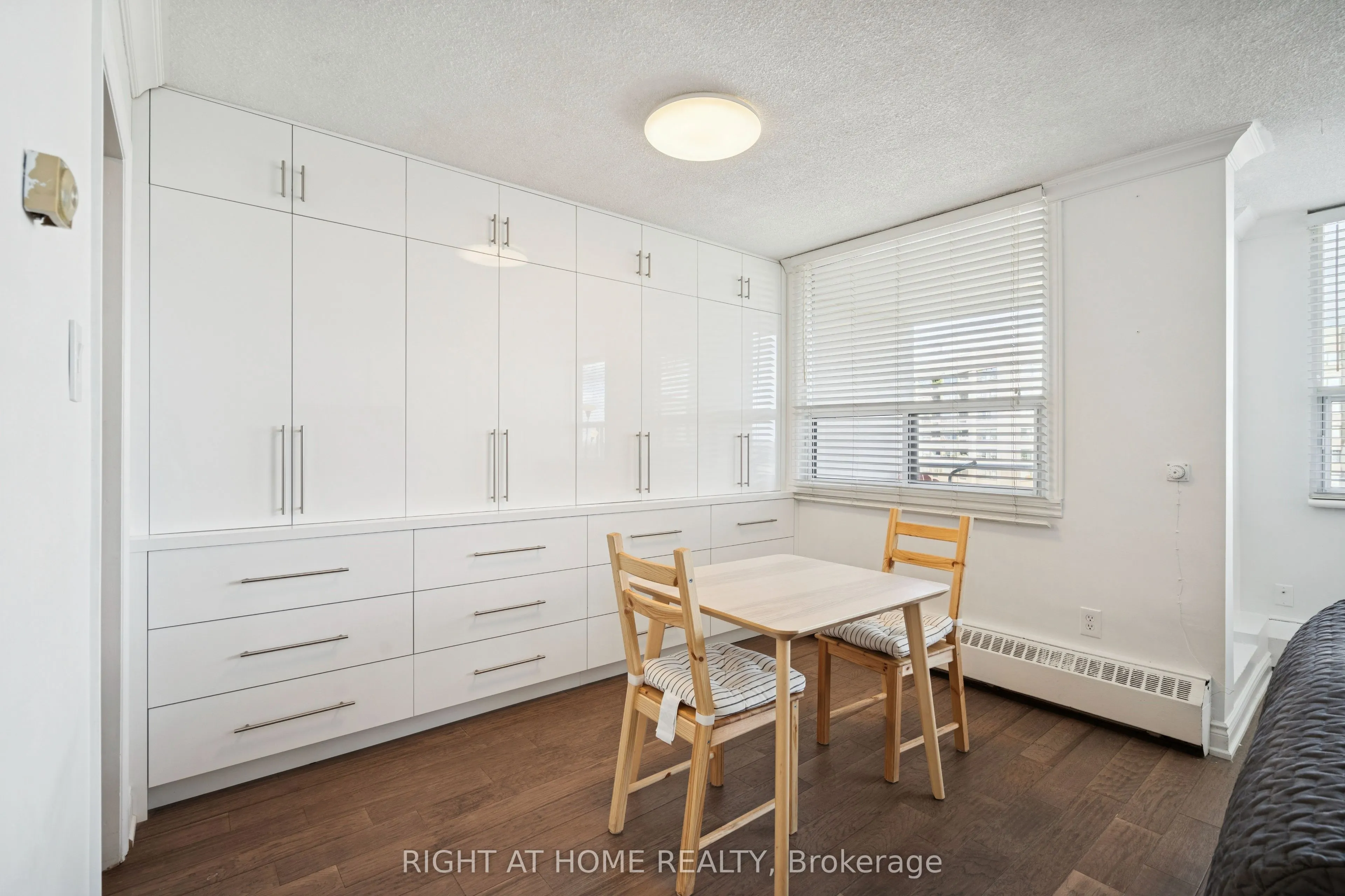 451 The West Mall, #1120