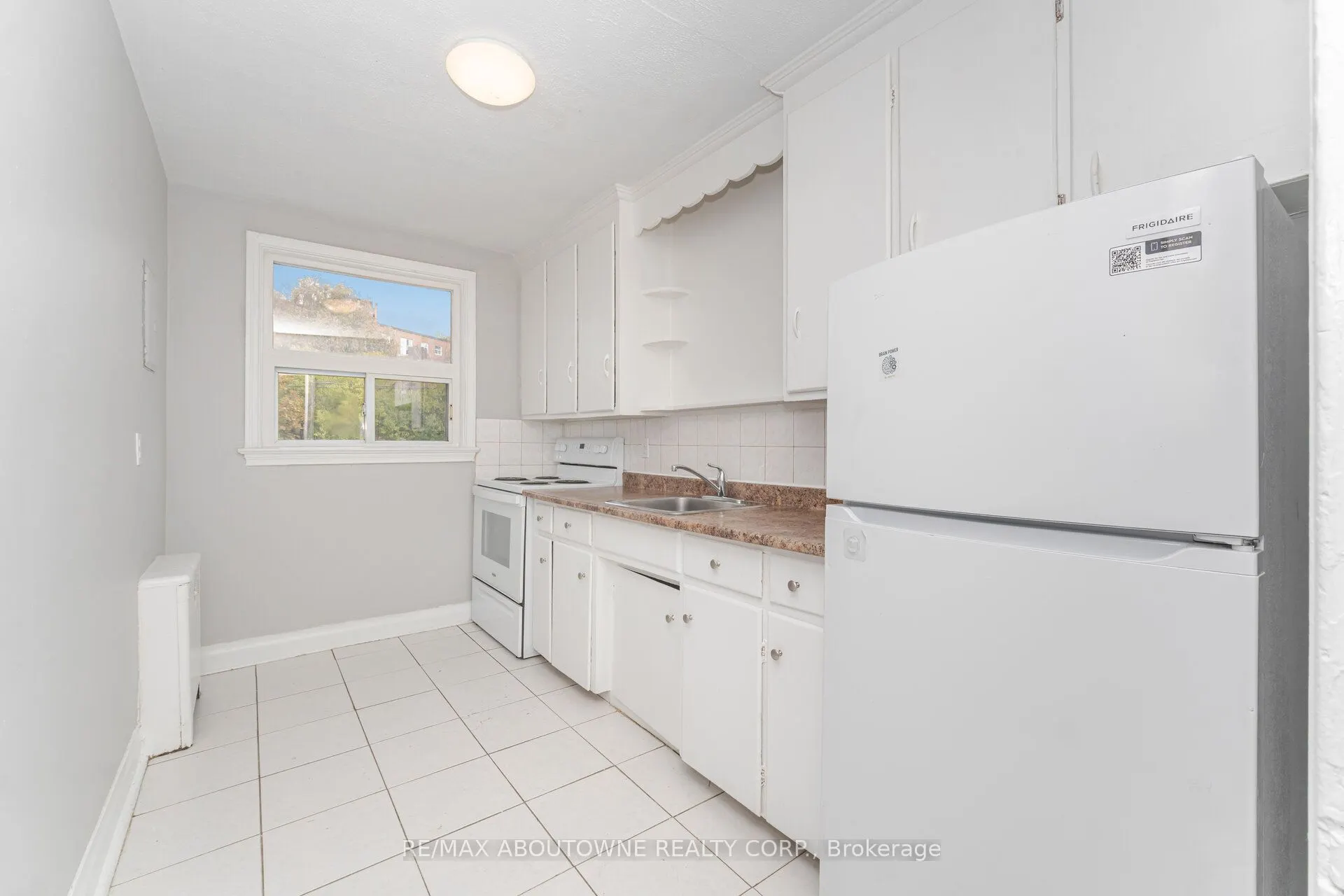 1031 Churchill Avenue E, #3