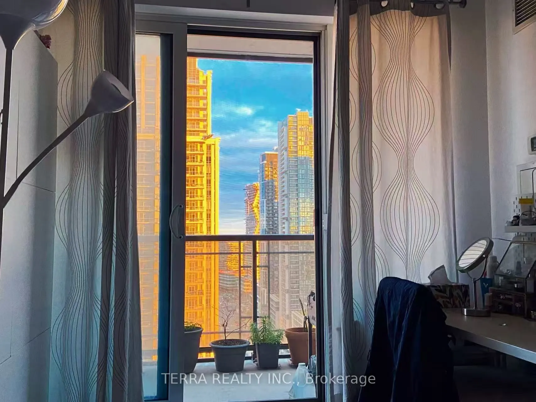 385 Prince Of Wales Drive, #2307