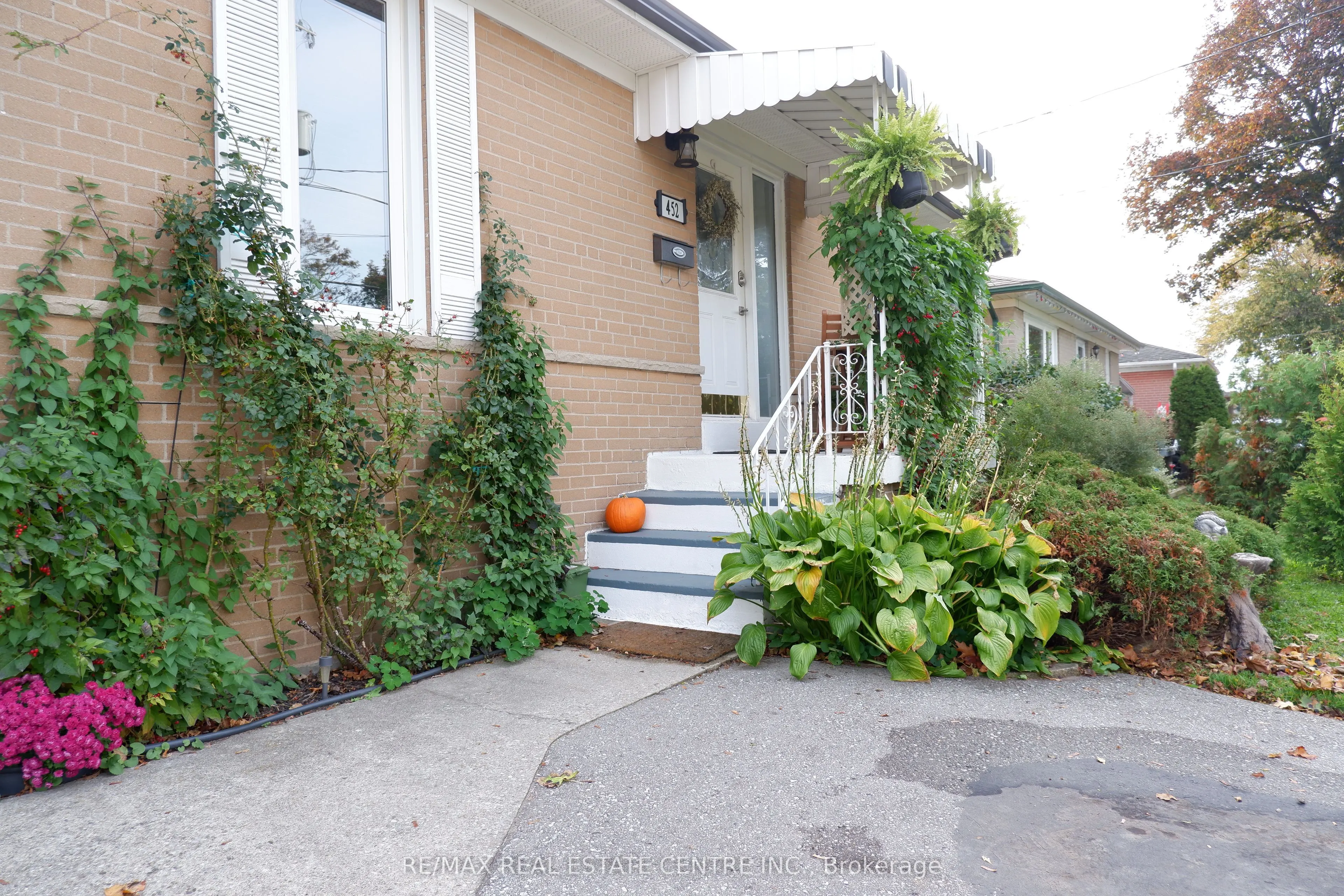 452 Delrex Boulevard