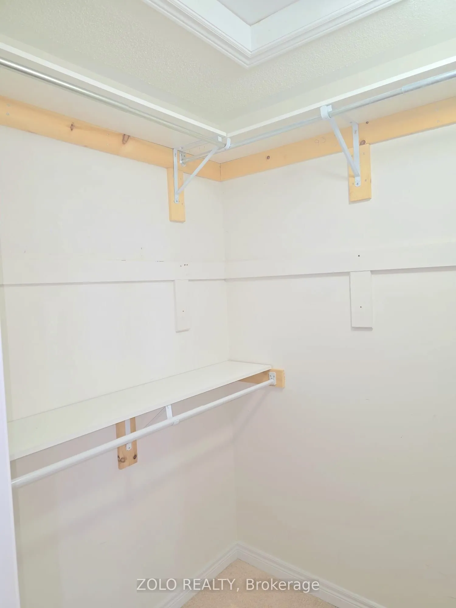 43 Yardley Crescent N