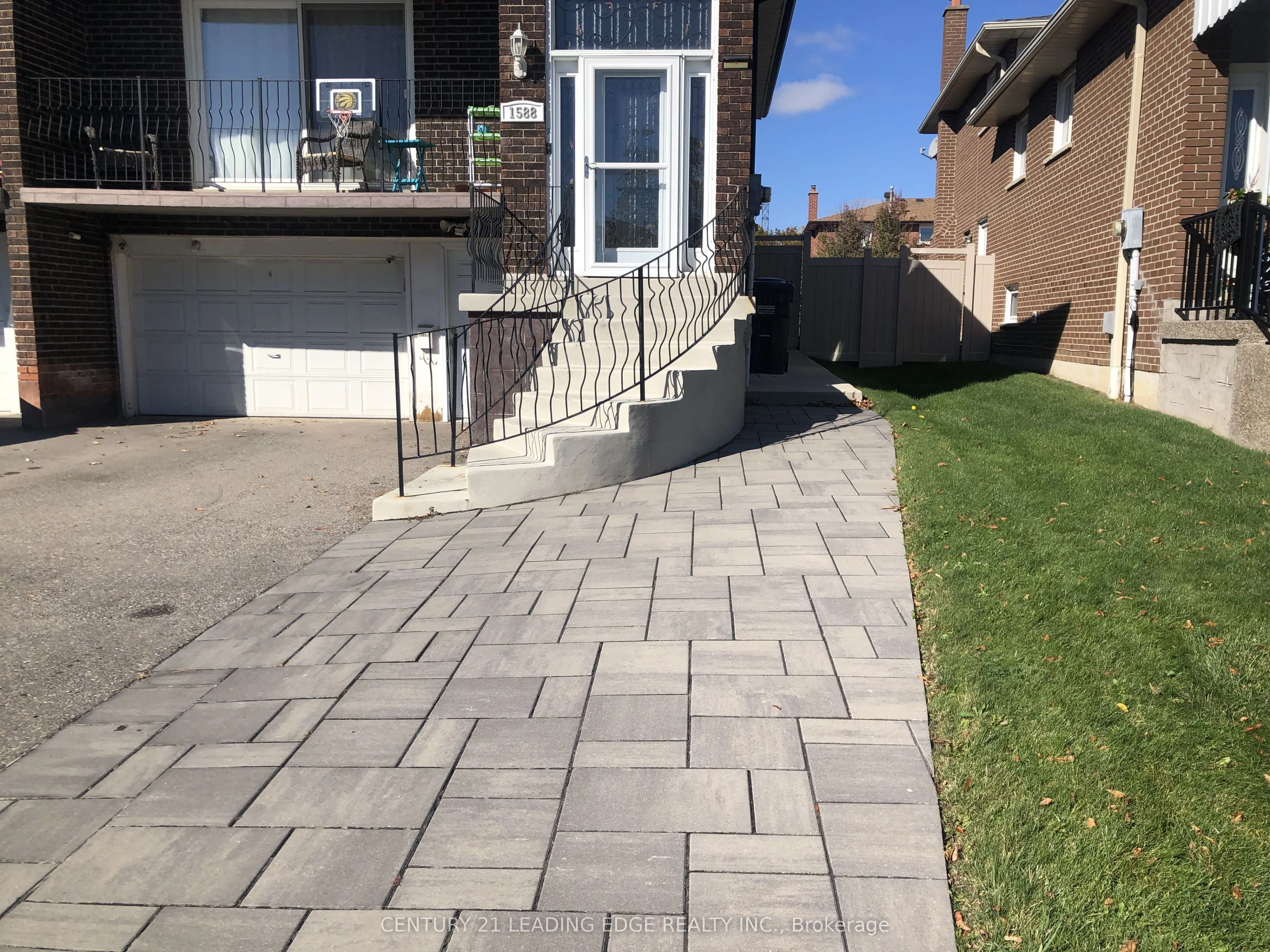 1588 Corkstone Glade, #B