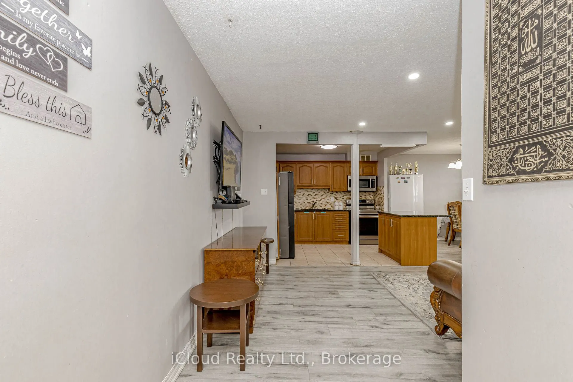 3577 Derry Road E, #502