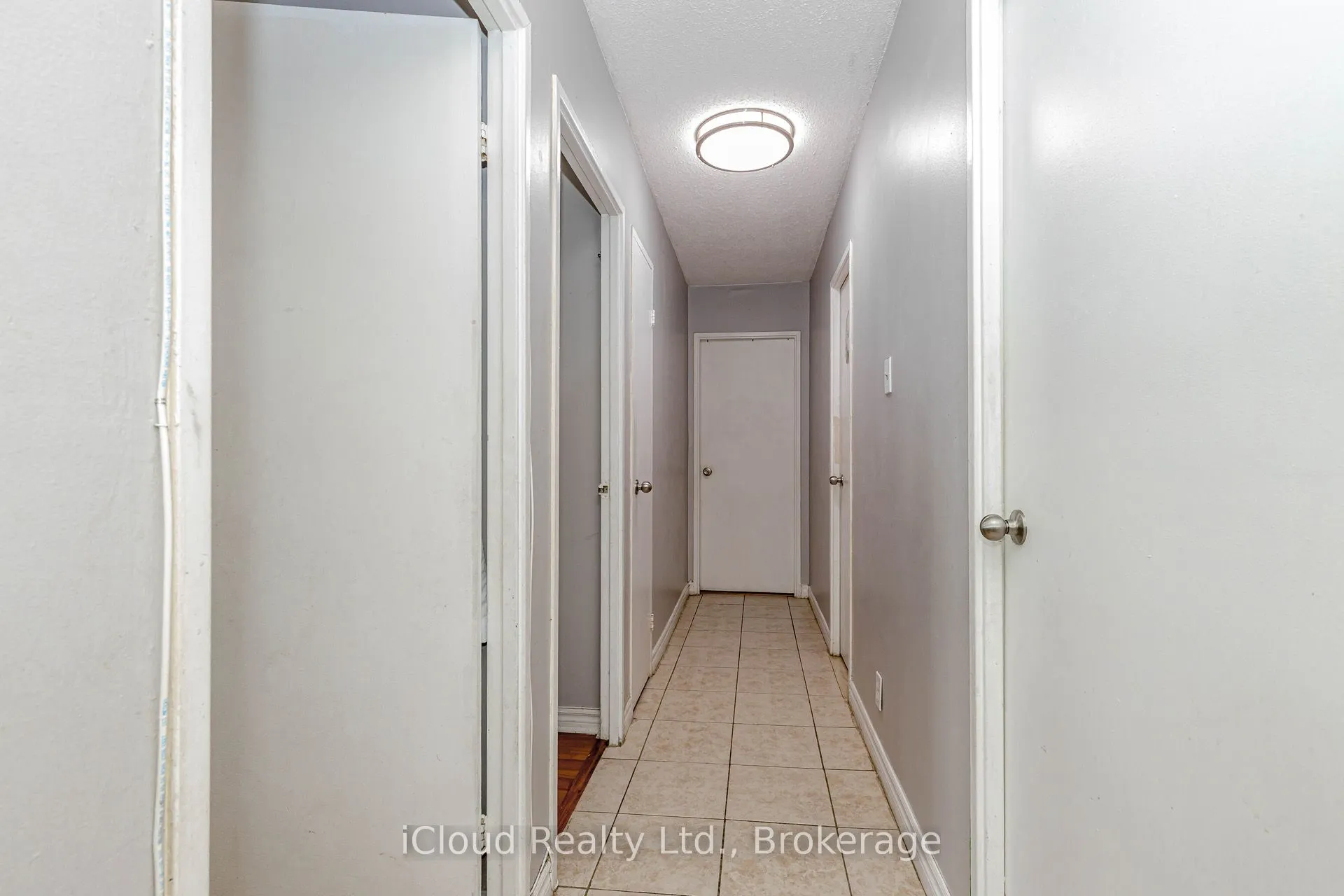 3577 Derry Road E, #502