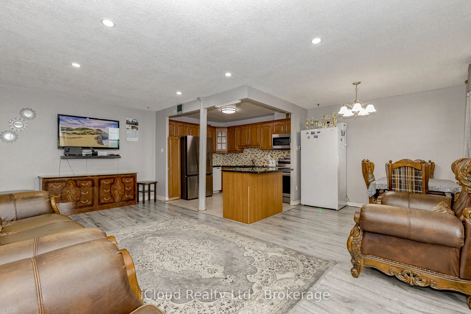 3577 Derry Road E, #502