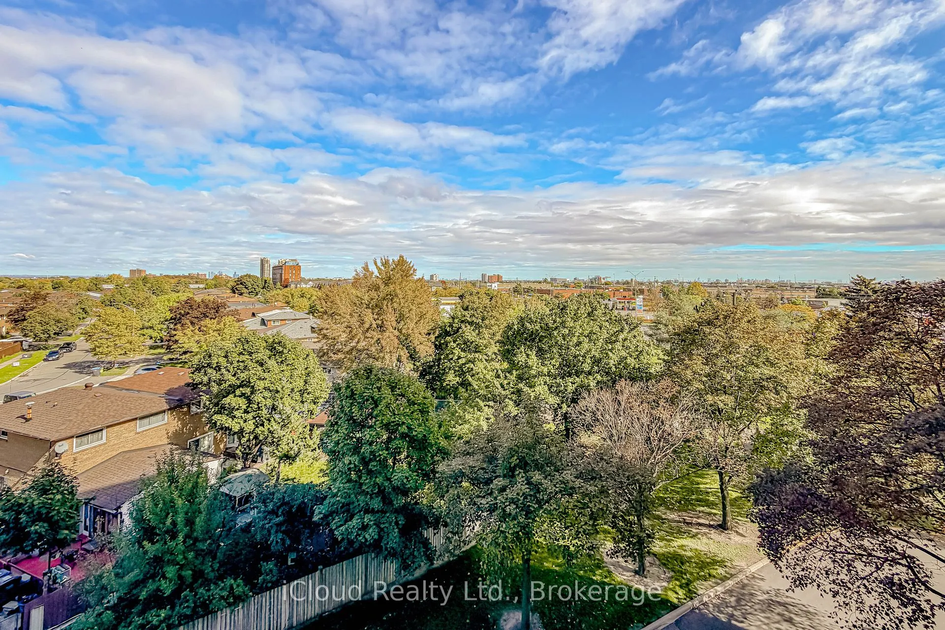 3577 Derry Road E, #502