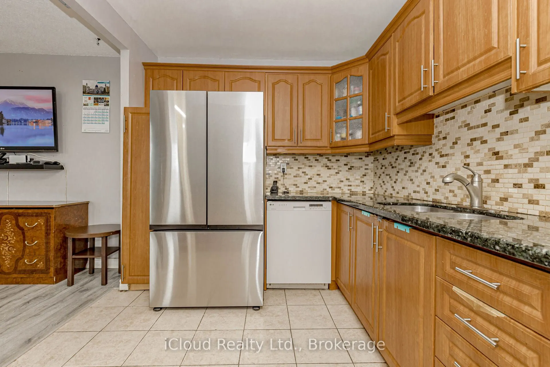 3577 Derry Road E, #502