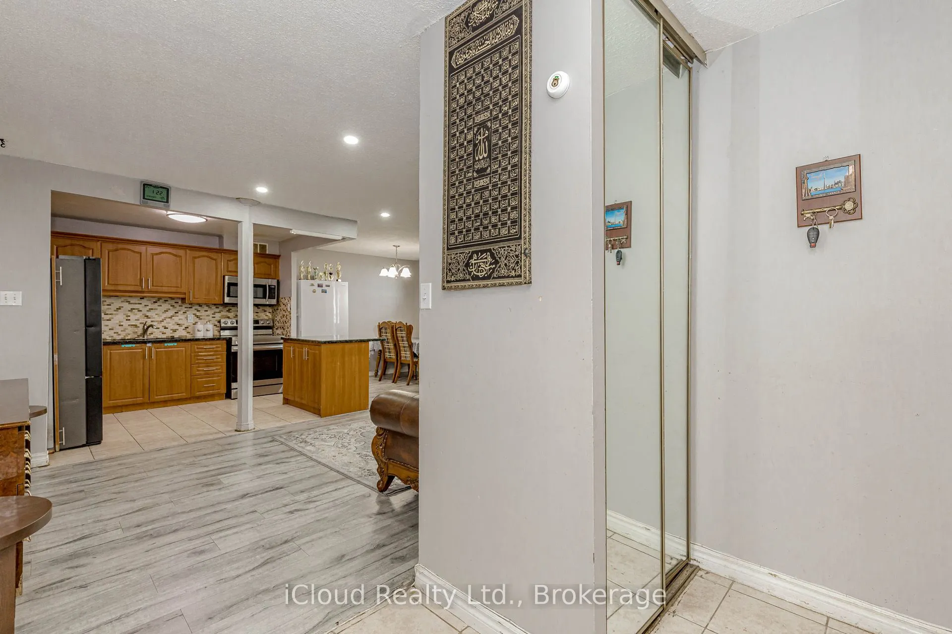 3577 Derry Road E, #502