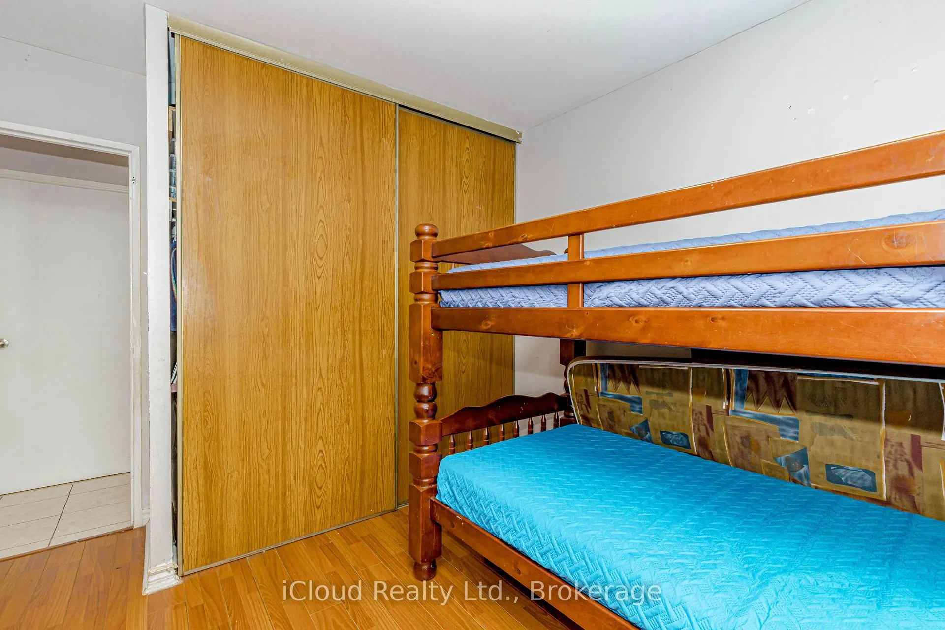 3577 Derry Road E, #502