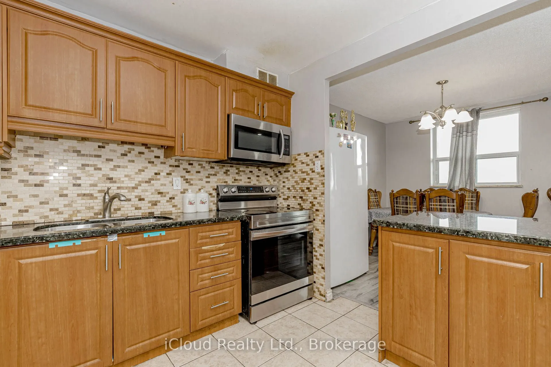 3577 Derry Road E, #502