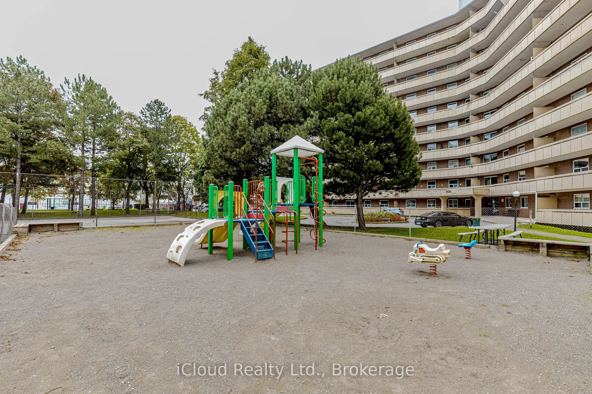 3577 Derry Road E, #502