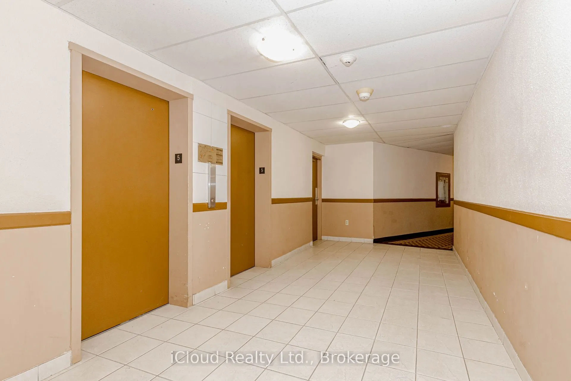 3577 Derry Road E, #502