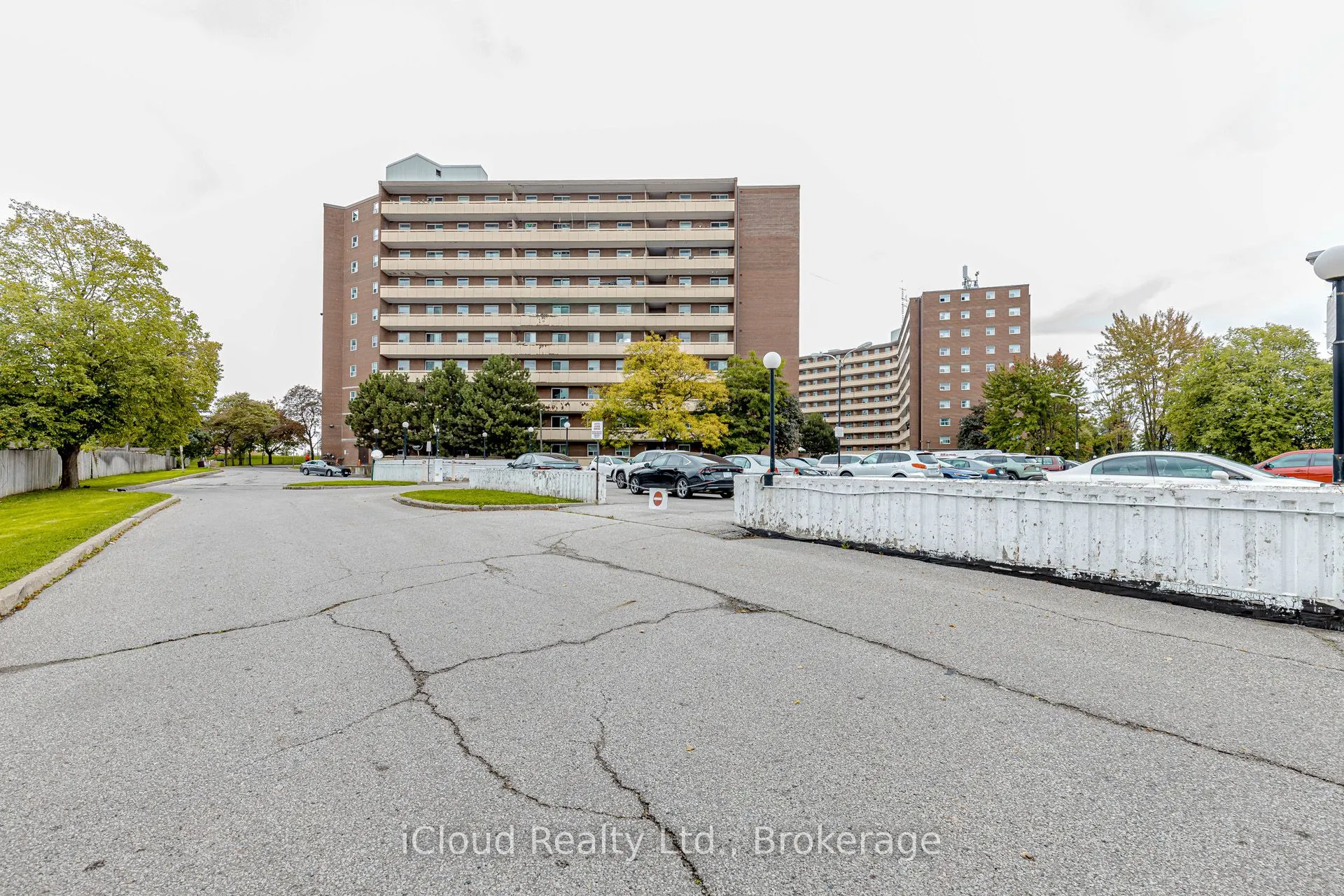 3577 Derry Road E, #502