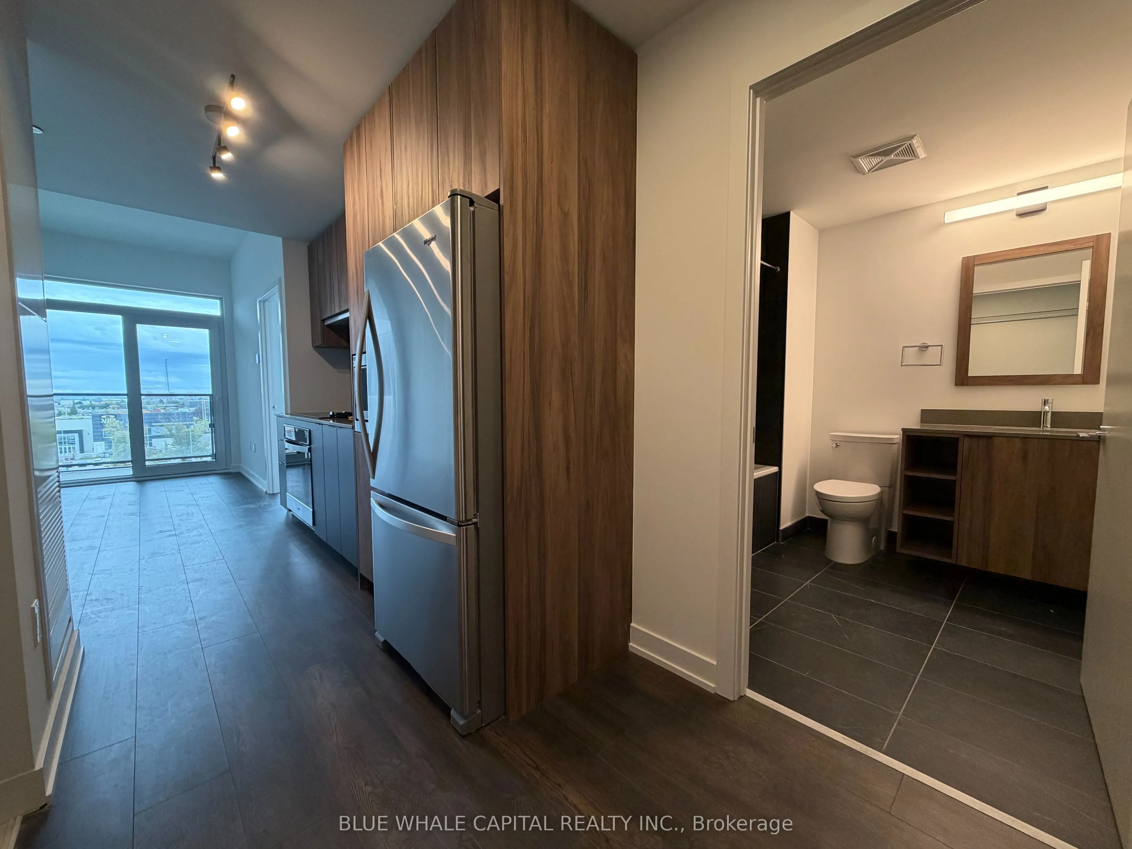 1037 The Queensway, #506