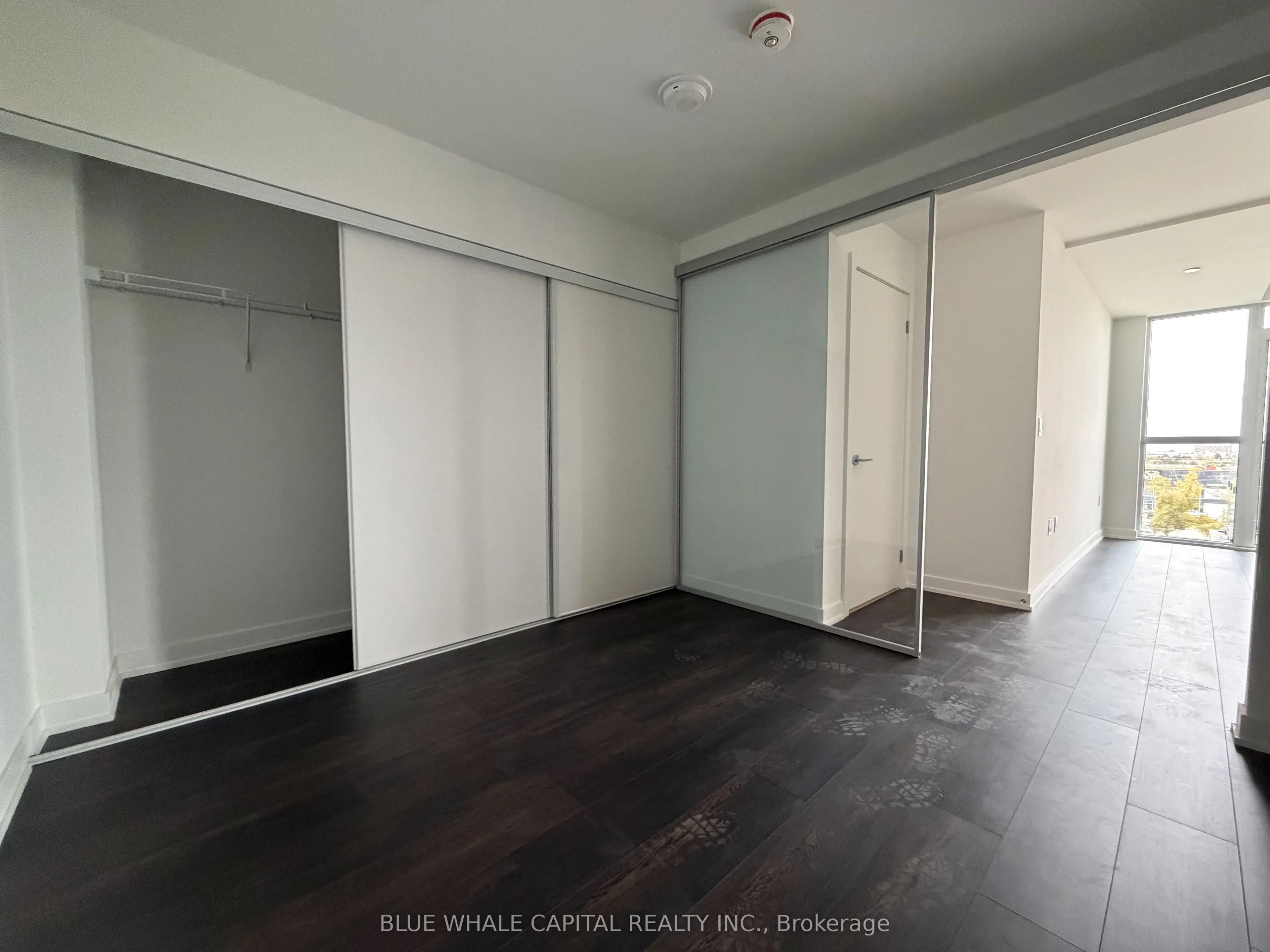 1037 The Queensway, #506