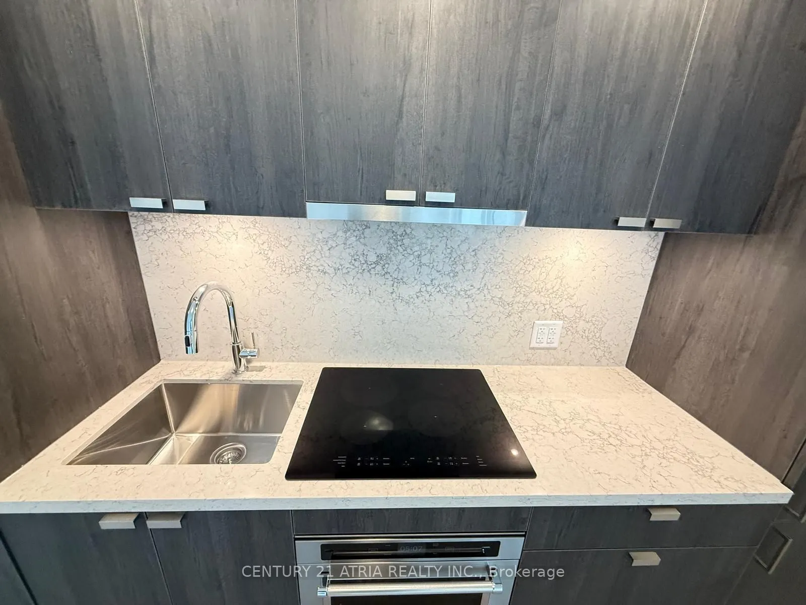 259 The Kingsway, #424