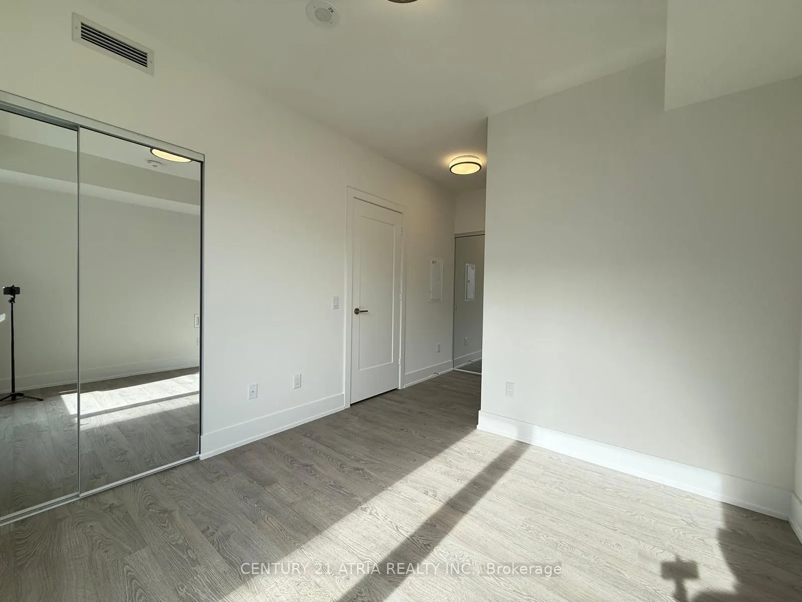 259 The Kingsway, #424