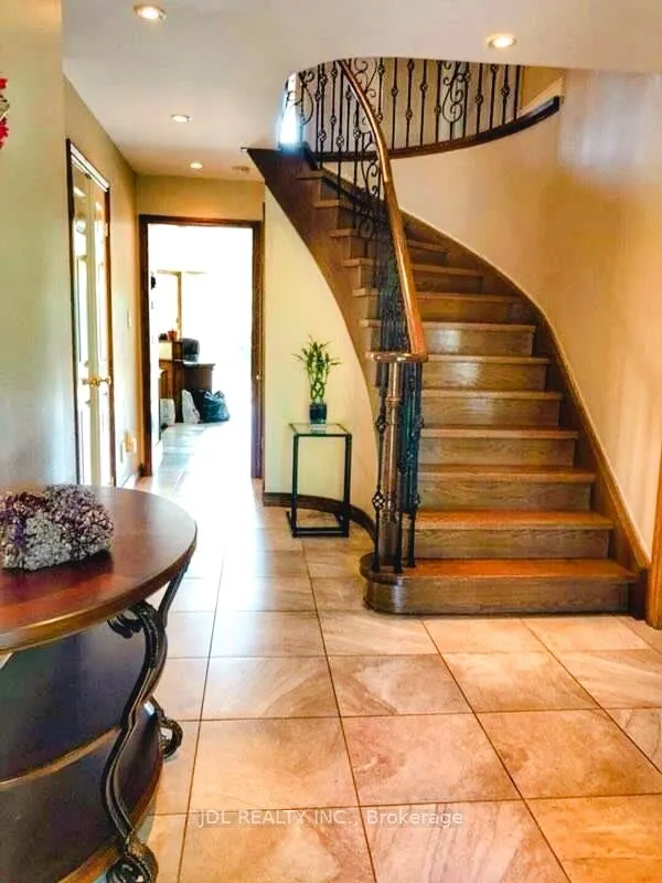 1332 Eddie Shain Drive